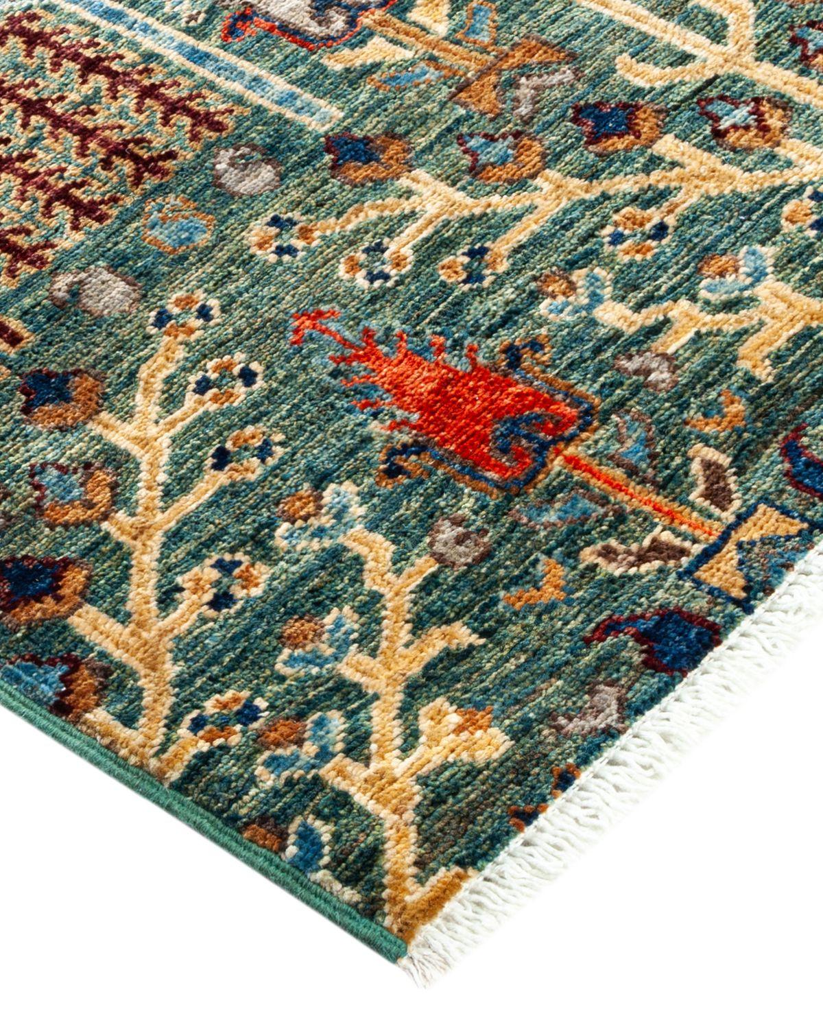 La ricca tradizione tessile dell'Africa occidentale ha ispirato la collezione di tappeti annodati a mano Tribal. Incorporando una serie di motivi geometrici, in palette che vanno dalla terra alla vivacità, questi tappeti danno un senso di energia e