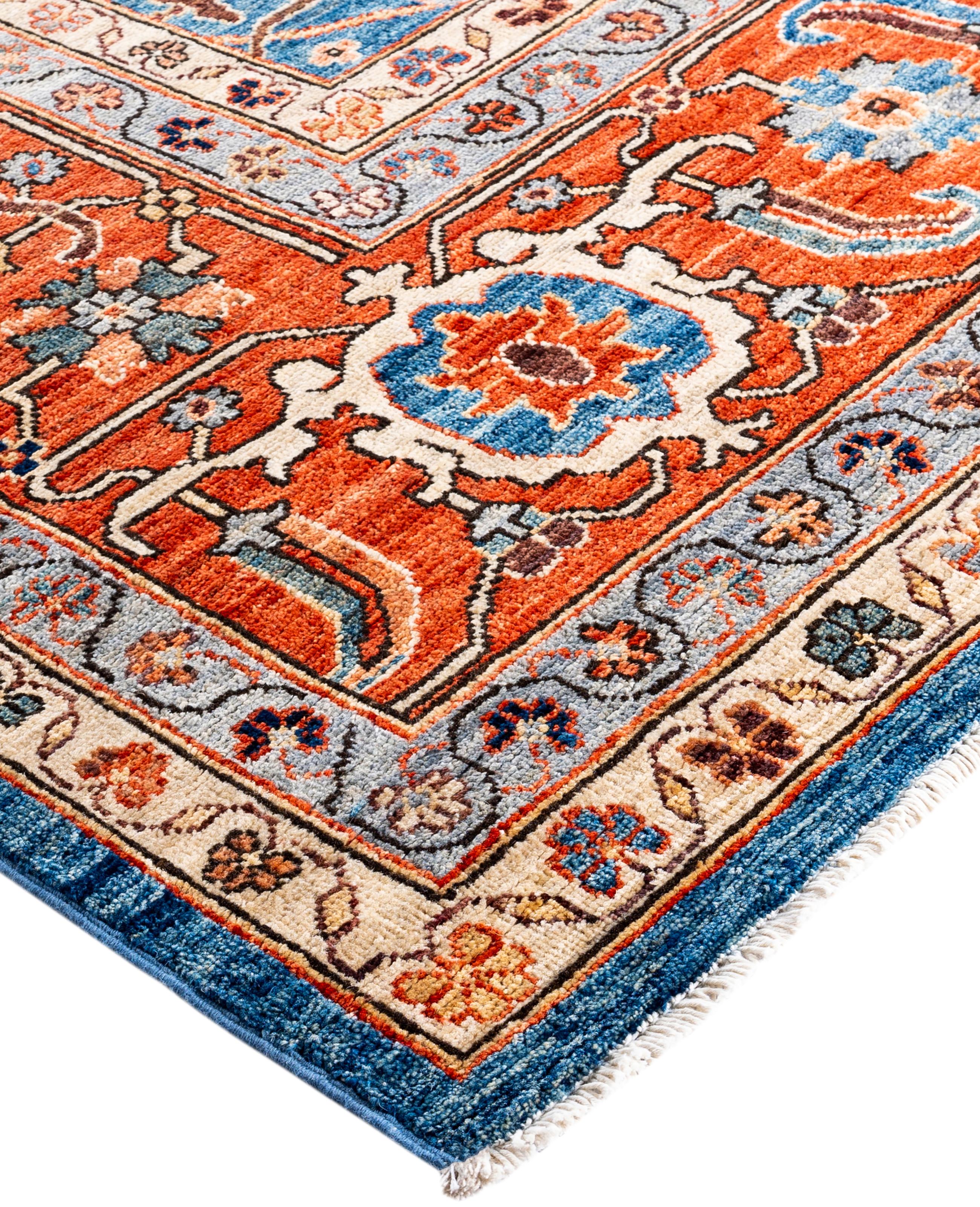 Las alfombras sobreteñidas se crean tomando alfombras antiguas o tradicionales y aplicando un tinte vibrante y monocromático sobre los dibujos existentes. Esta técnica da como resultado una estética audaz y moderna, al tiempo que conserva los