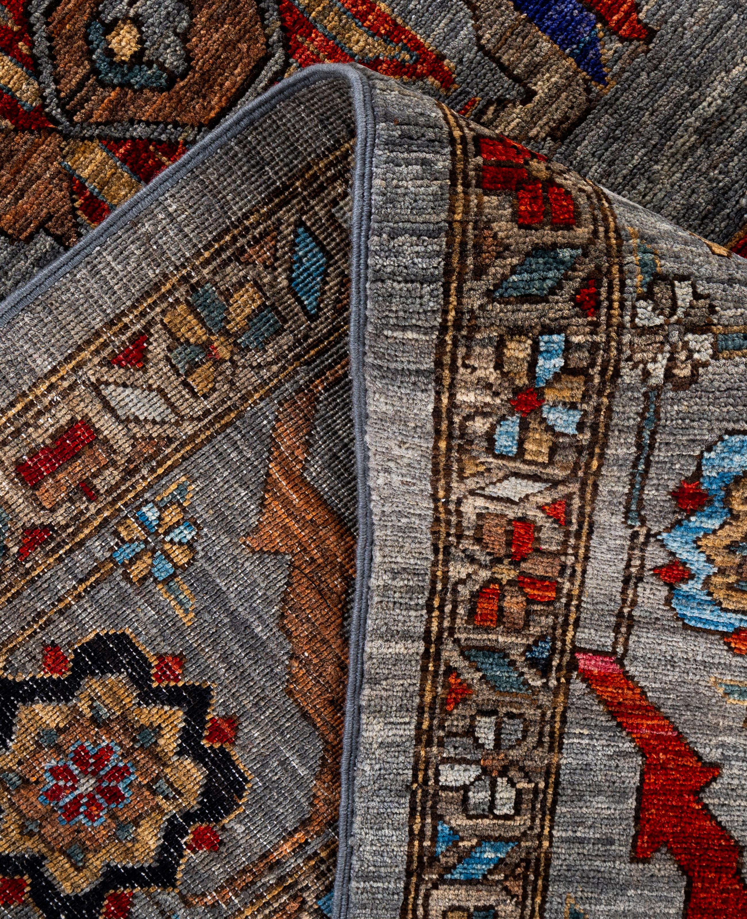 XXIe siècle et contemporain Serapi Tapis de sol unique en son genre en laine grise 8' 1