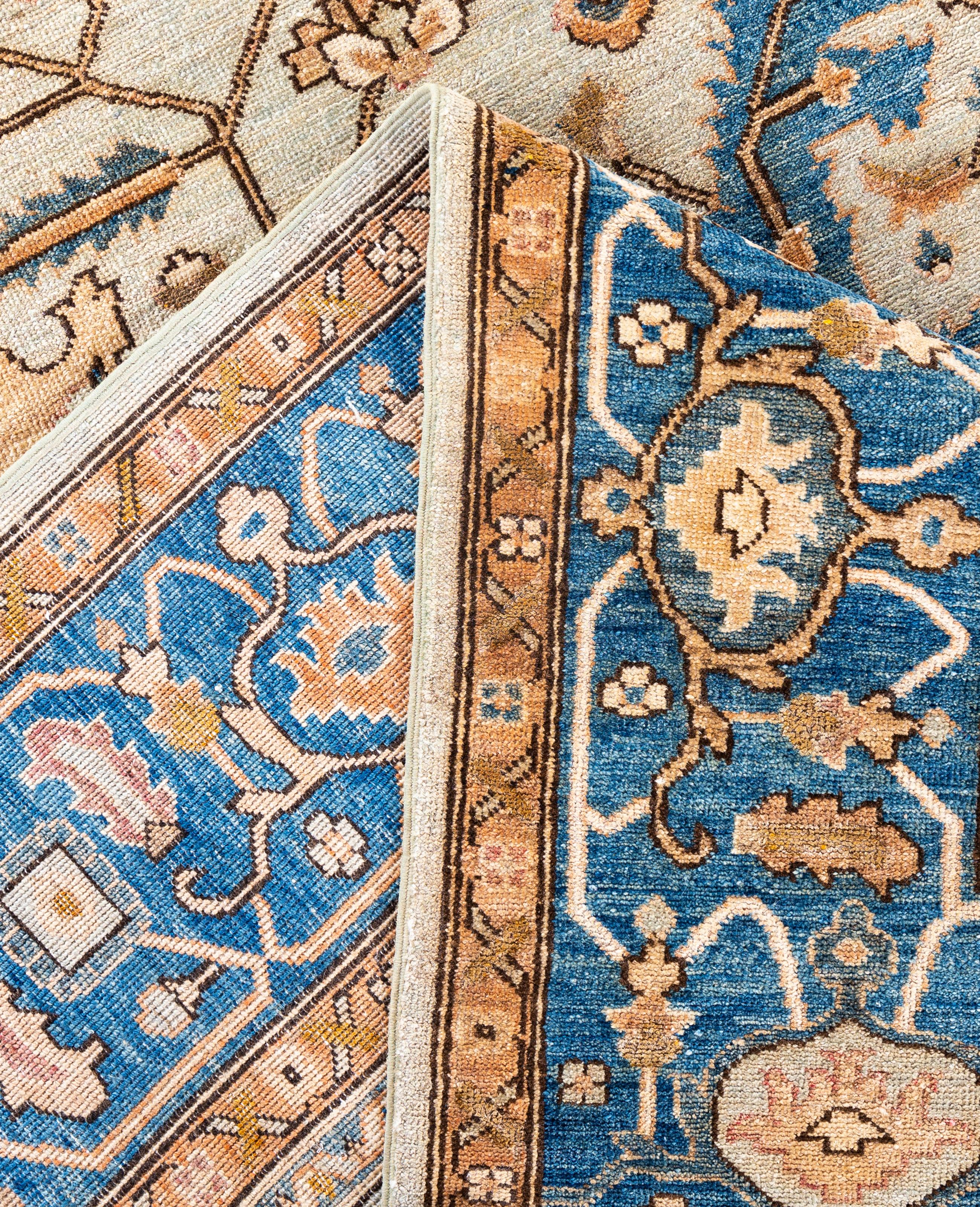 XXIe siècle et contemporain Serapi Tapis de zone unique en laine ivoire 8' 1