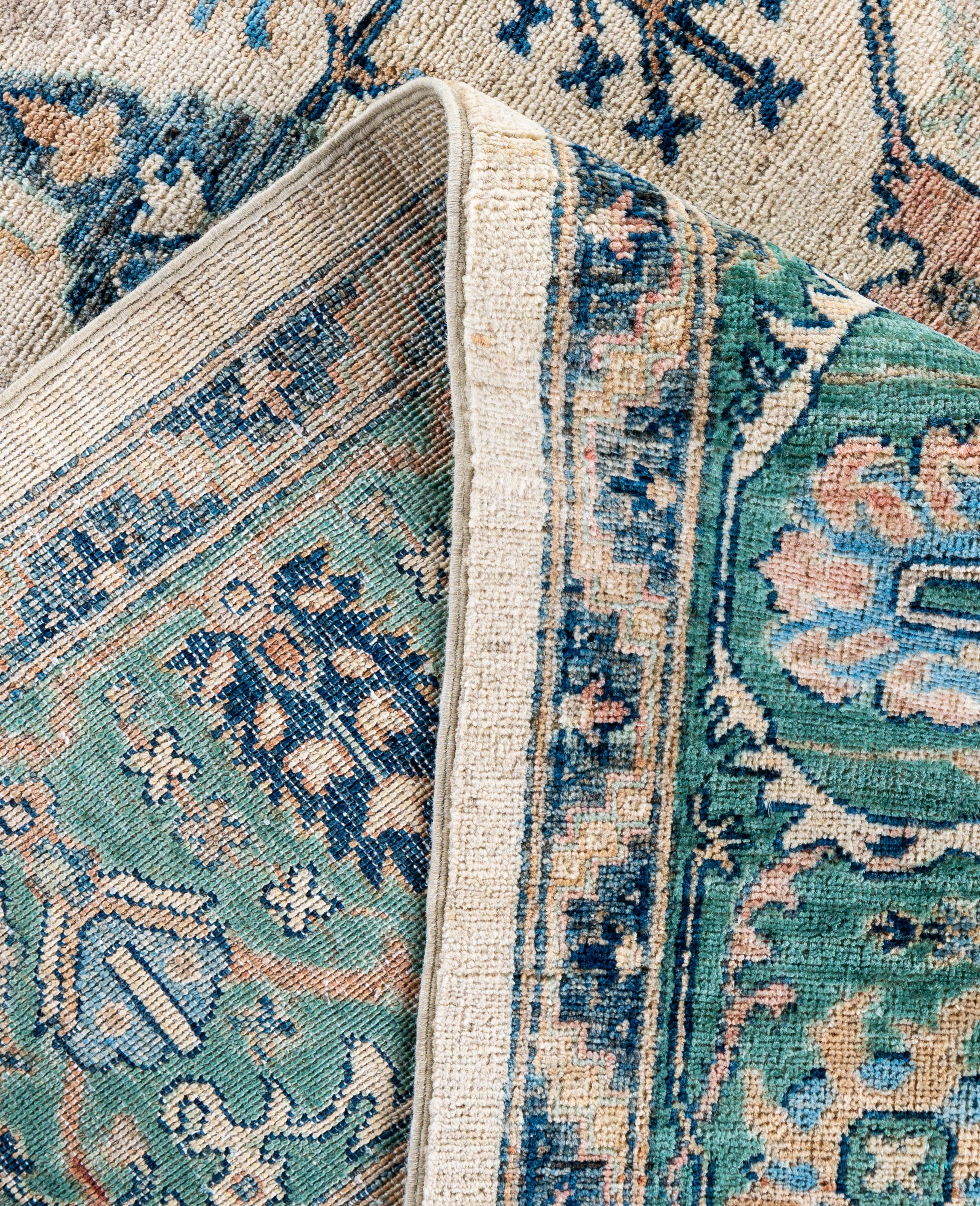 XXIe siècle et contemporain Serapi Tapis unique en laine ivoire 8' 2
