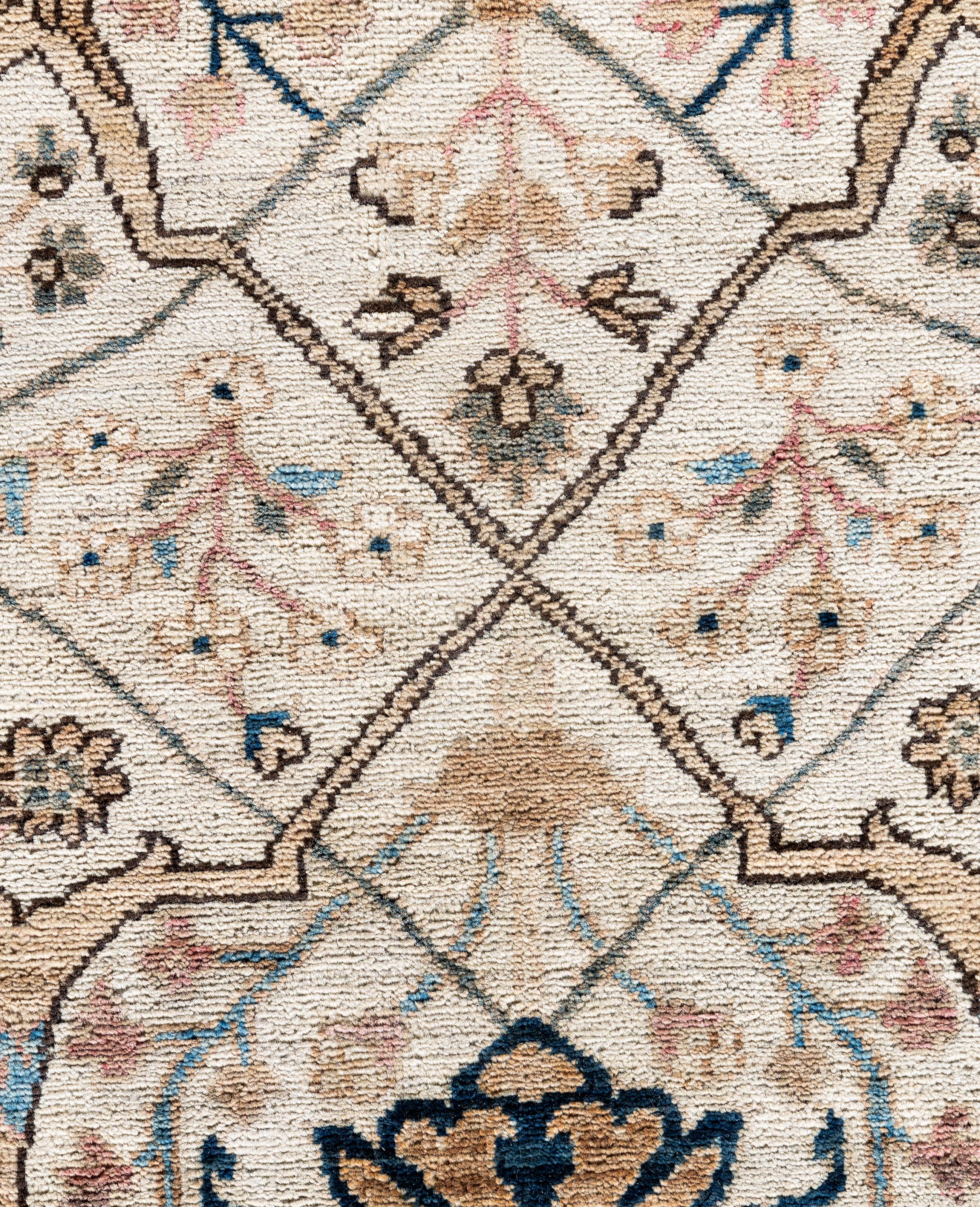 Pakistani Serapi One-of-a-Kind Wool Ivory Area Rug 9' 0