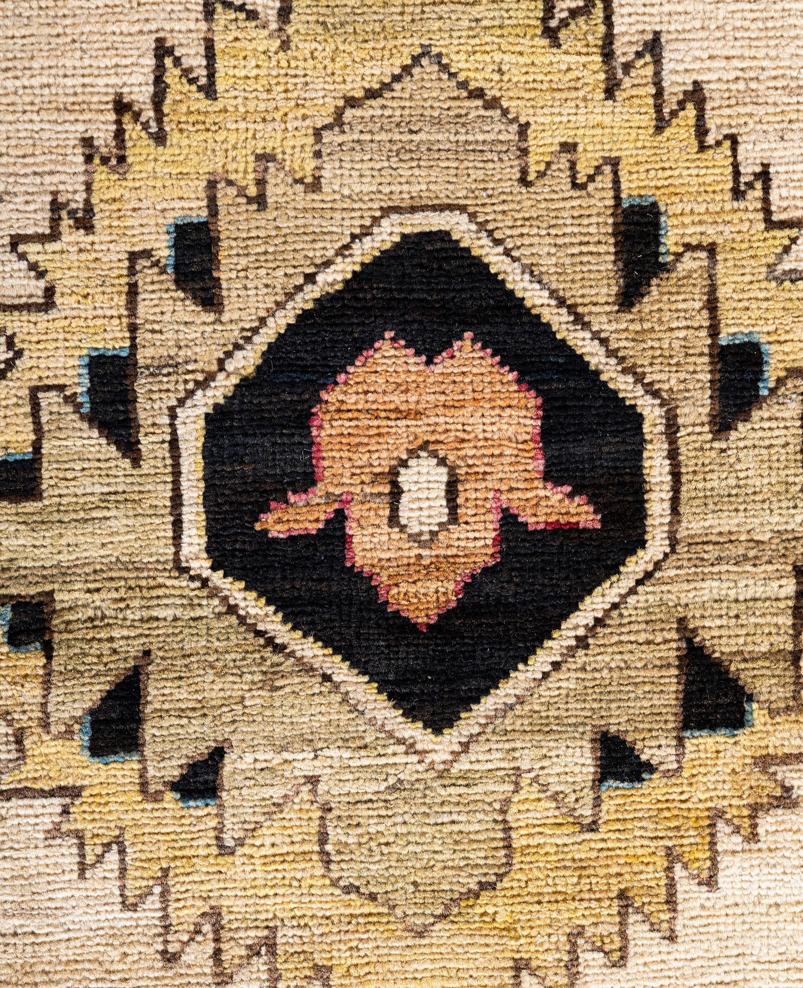Pakistani Serapi One-of-a-Kind Wool Ivory Area Rug 9' 0