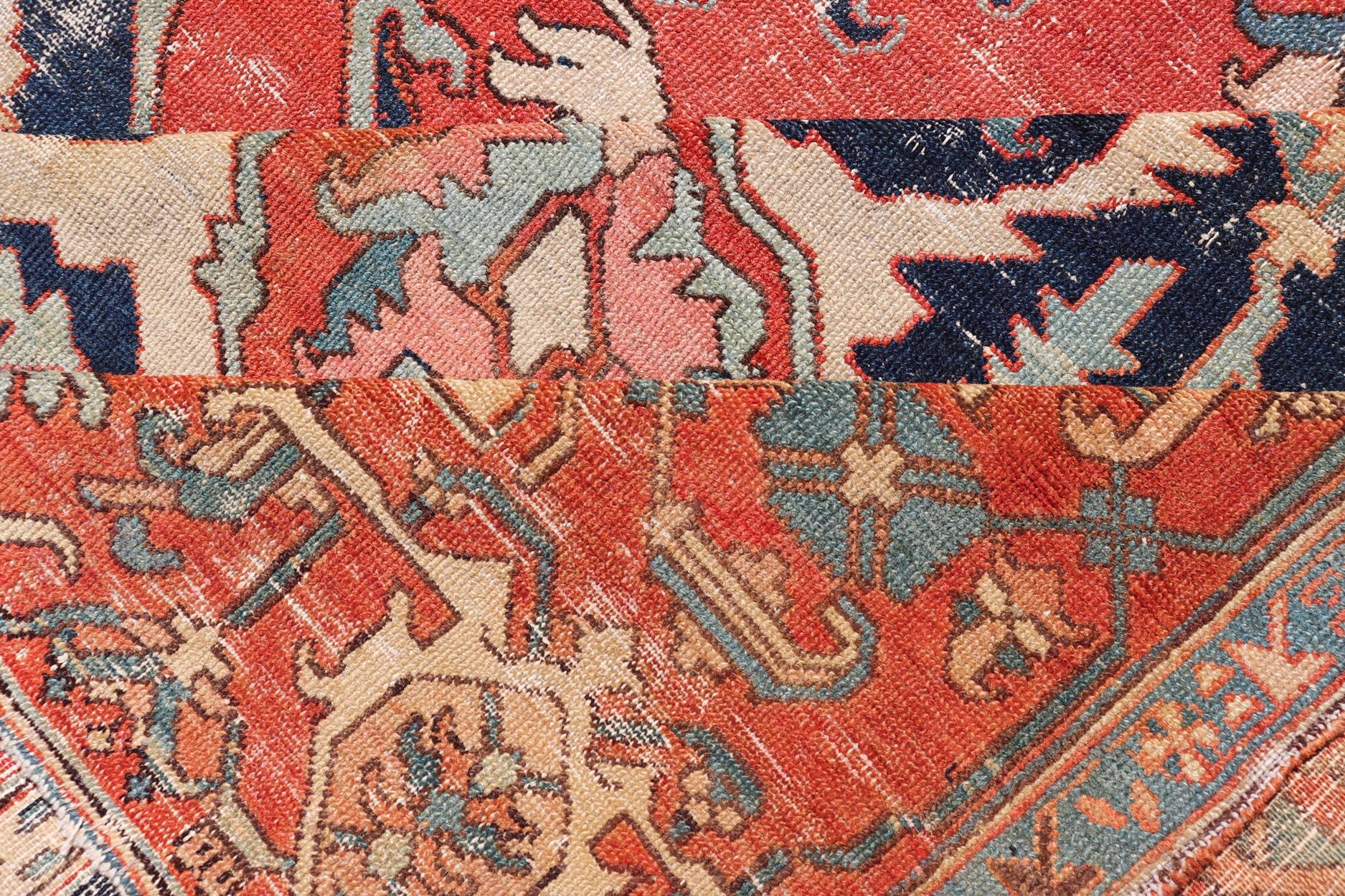 Tapis Serapi orné d'un médaillon central aux couleurs riches 10'5 x 13'1 en vente 4