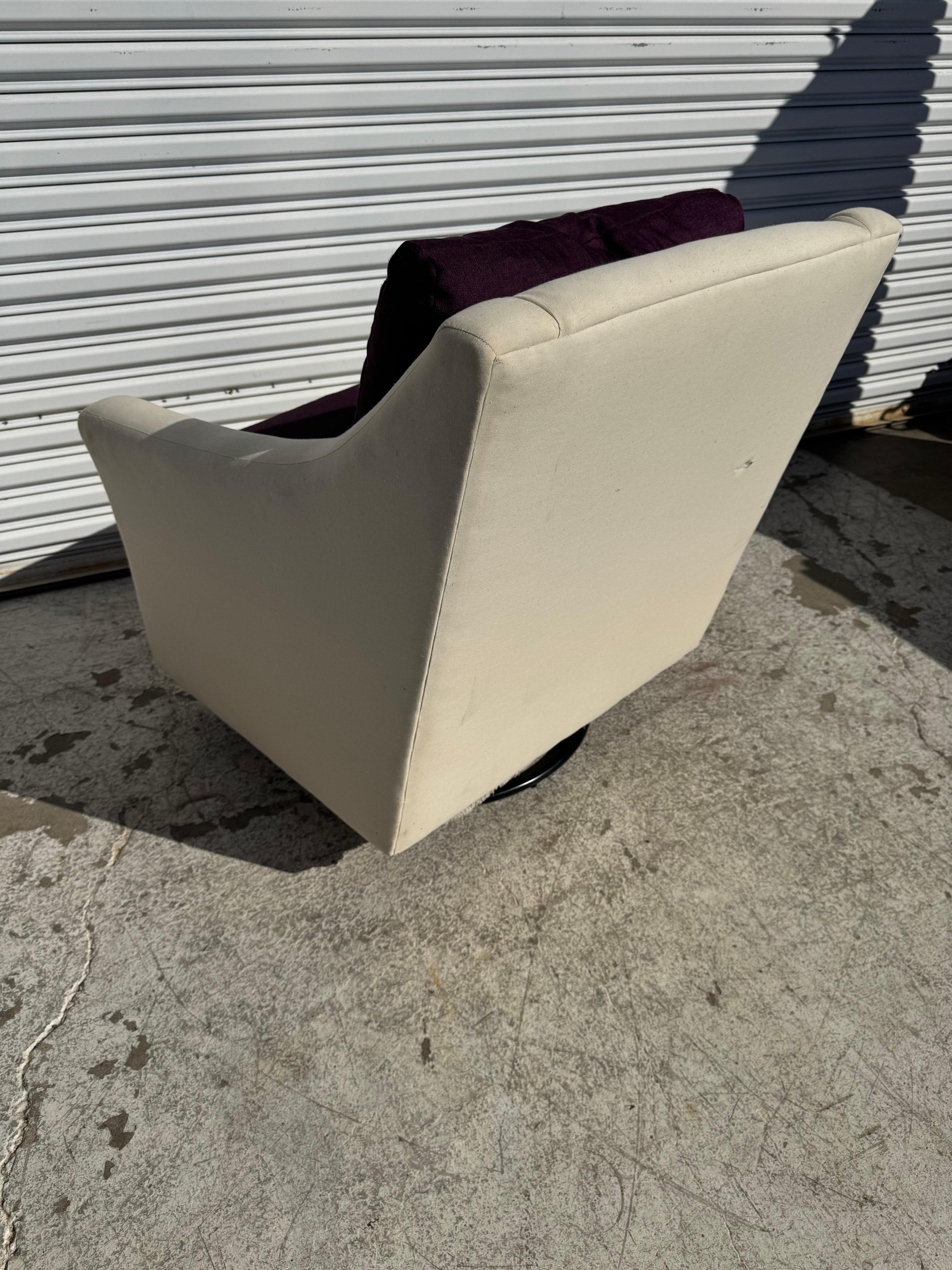 Serena and Lily Dreh-/Gleitsessel (Moderne) im Angebot