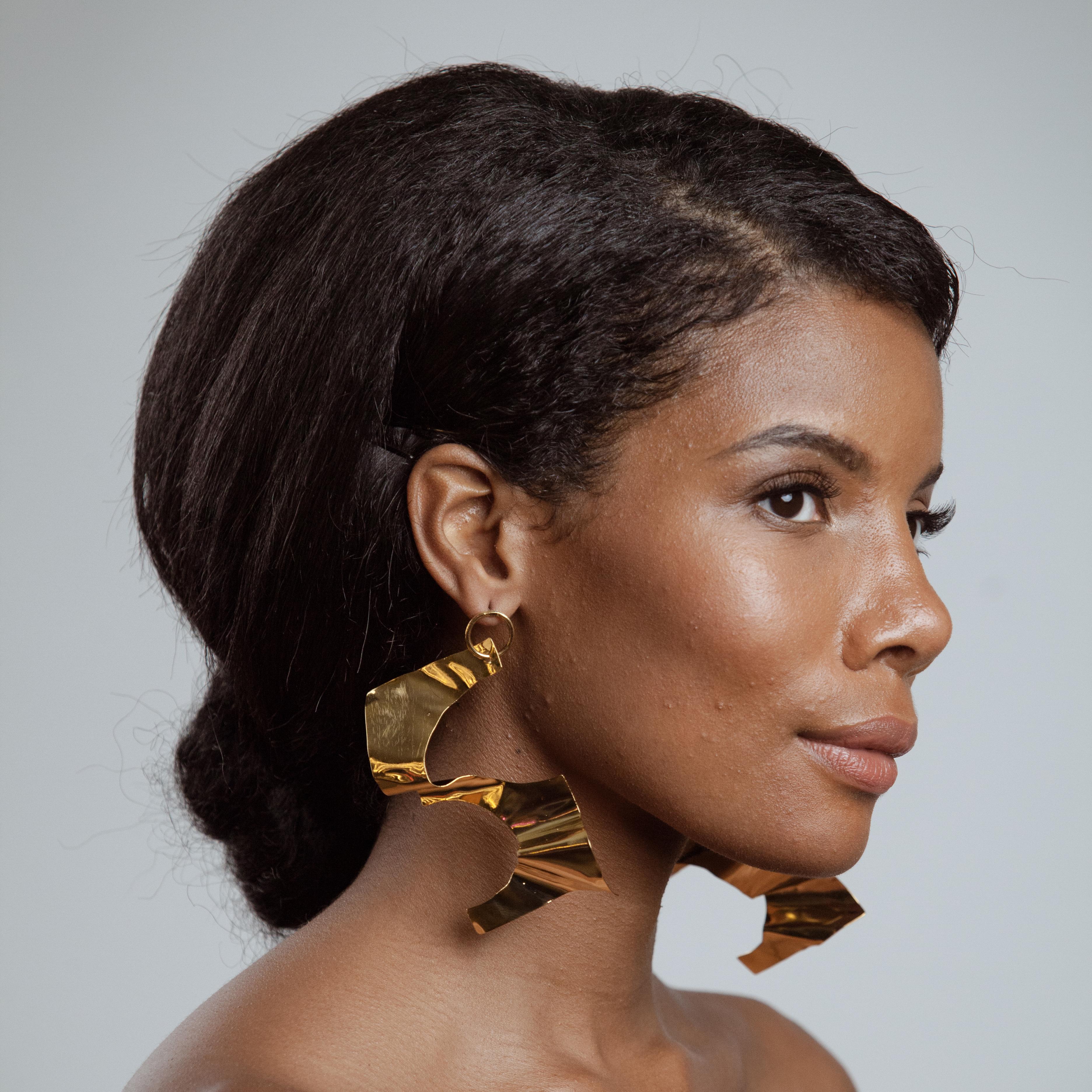 Serena - Dangle Earrings 14k gold plated In New Condition For Sale In Forest Hills, NY