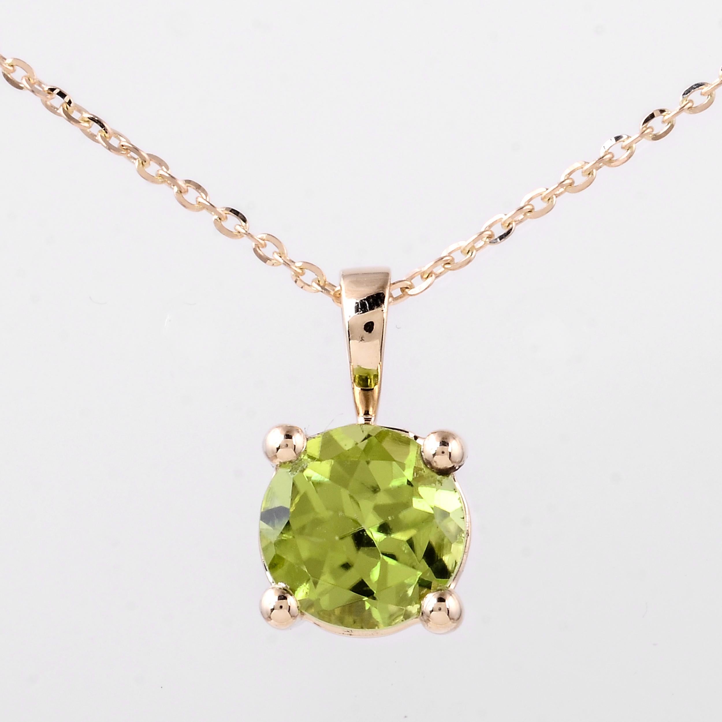 Brilliant Cut 14K Peridot Pendant Necklace 1.34ct - Elegant Jewelry for Timeless Style For Sale