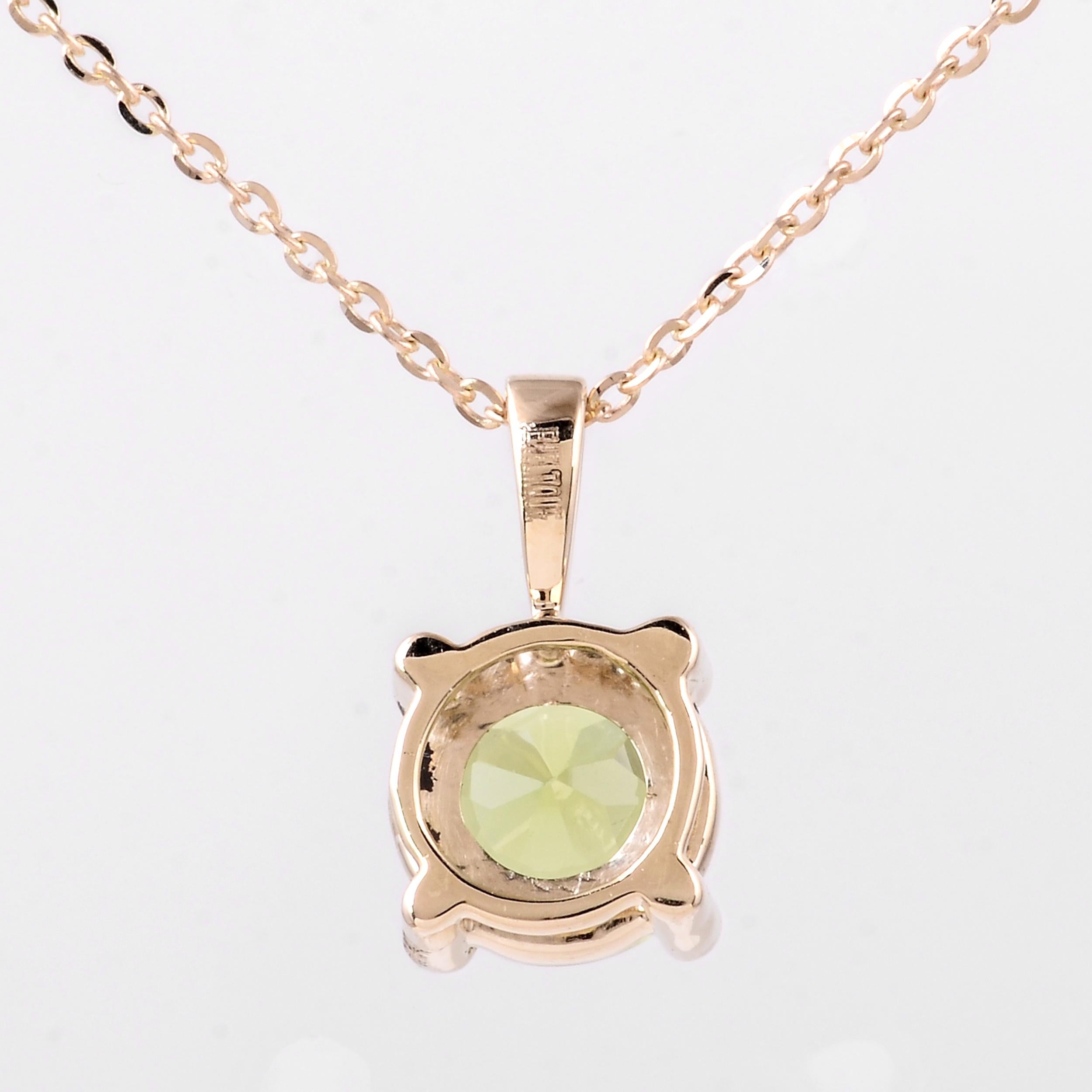 14K Peridot Pendant Necklace 1.34ct - Elegant Jewelry for Timeless Style In New Condition For Sale In Holtsville, NY