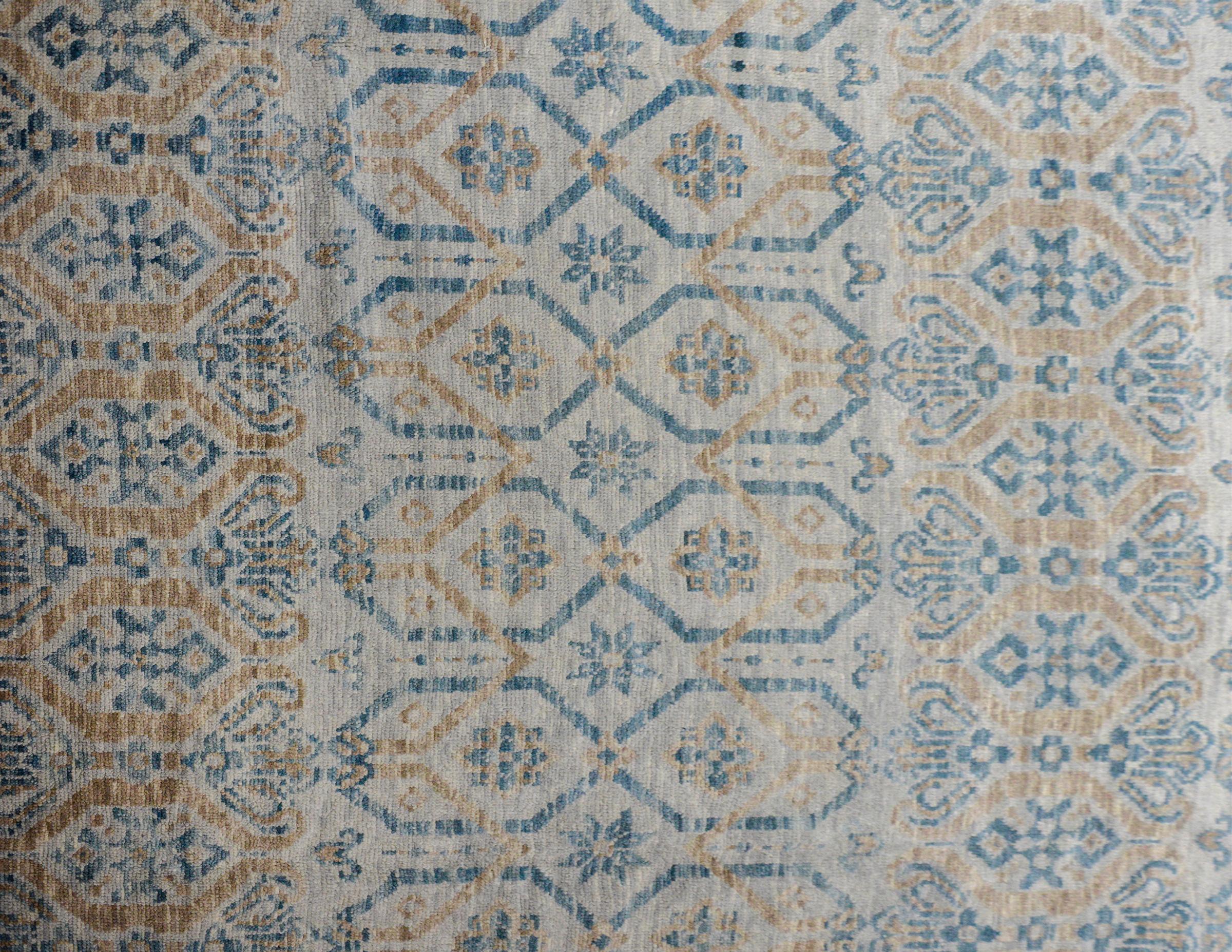 Contemporary Serene Indian Rug For Sale