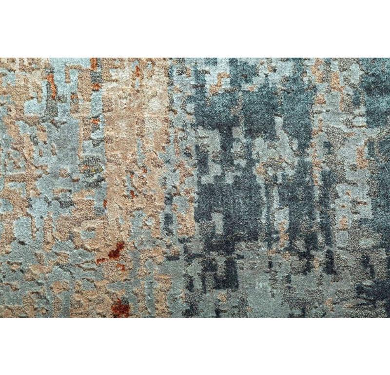 Indian Serene Interlude Ivory & Liquorice 168x240 Handknotted Rug For Sale