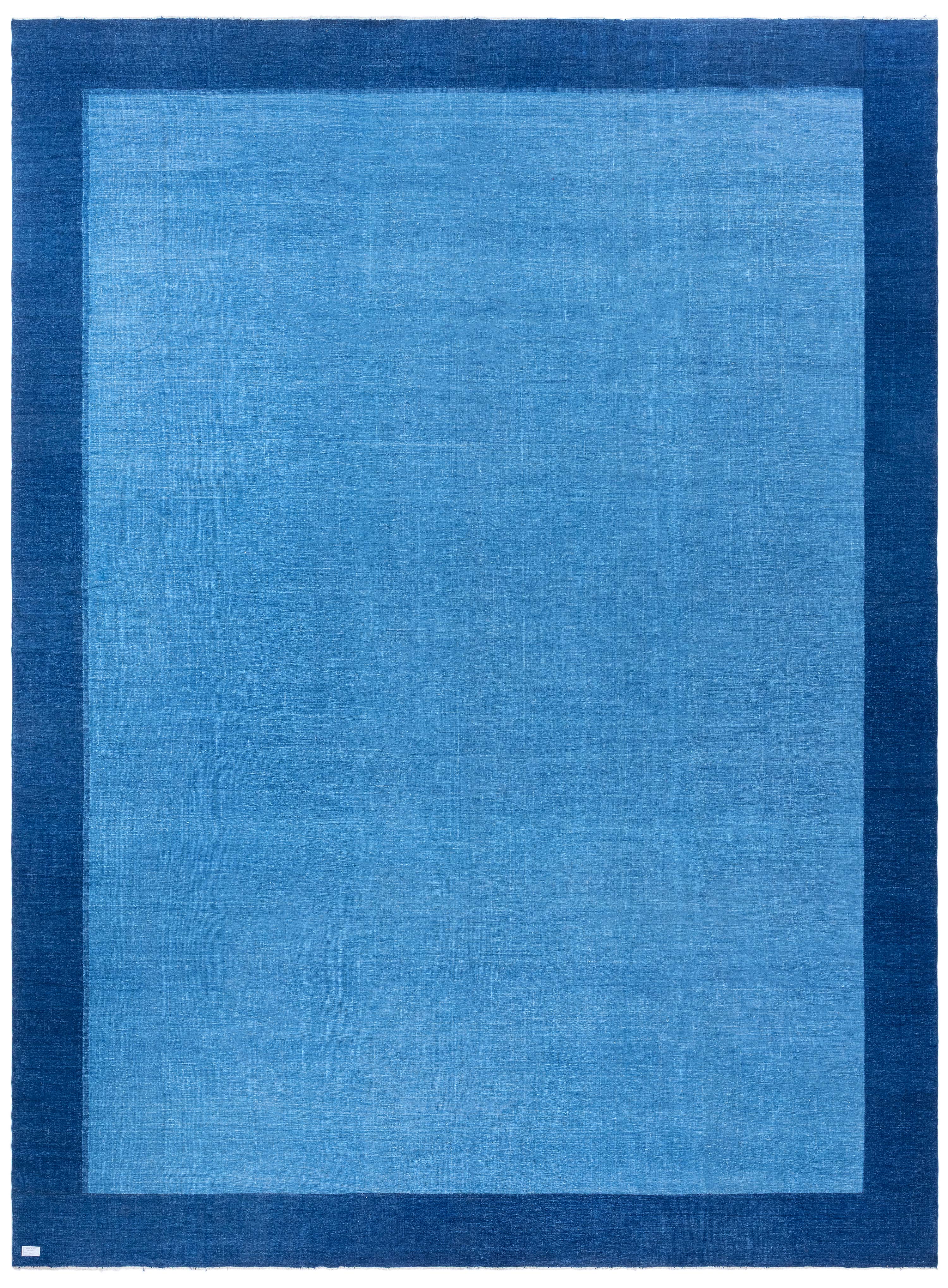 Serene Mid-Century Dhurrie Blue With Navy Blue Flatweave Cotton Rug For Sale