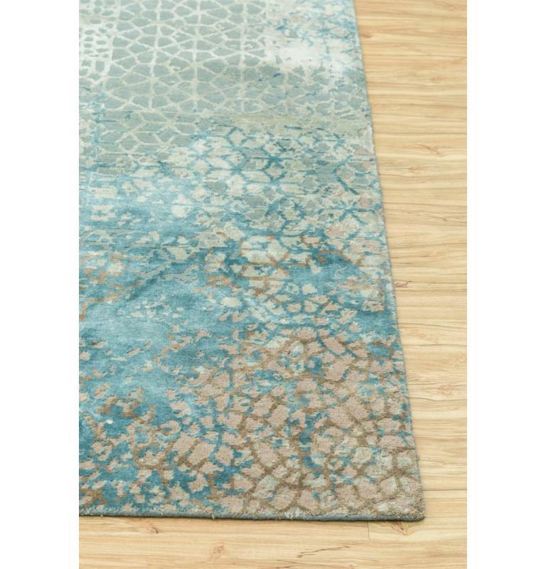 Mid-Century Modern Serene Sonata Sea Mist Green & Dark Ivory 240x300 cm Handknotted Rug For Sale