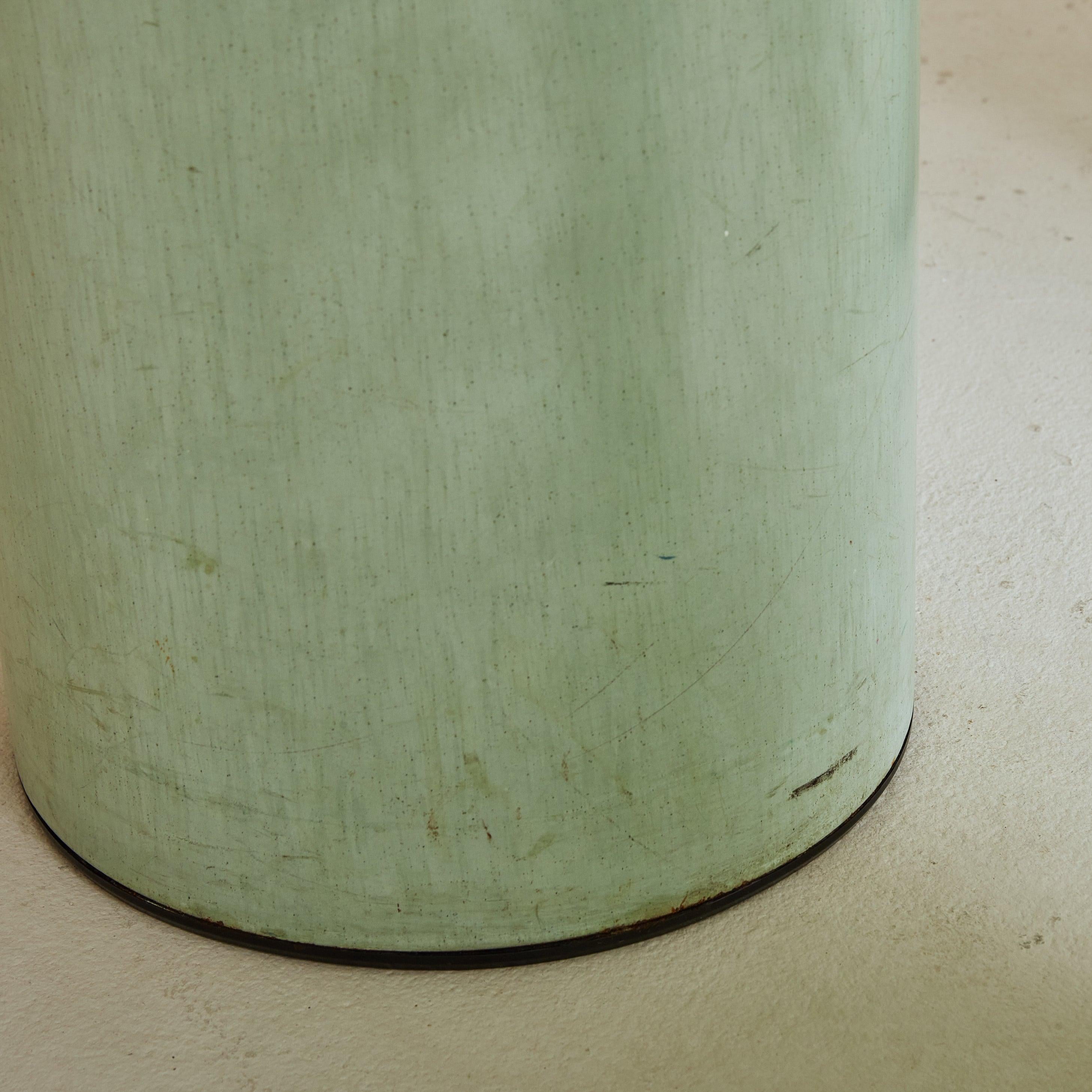 ‘Serenissimo’ Mint Green Dining Table by Lella & Massimo Vignelli for Acerbis In Excellent Condition In Chicago, IL