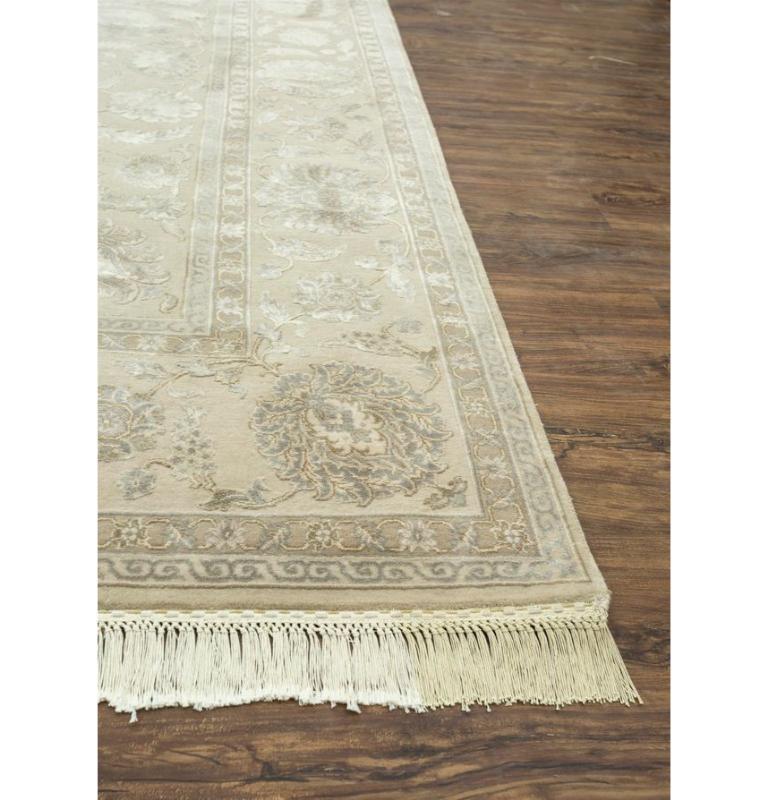 Mid-Century Modern Serenity Blossom Oyster & Oyster 240x300 cm Handknotted Rug For Sale
