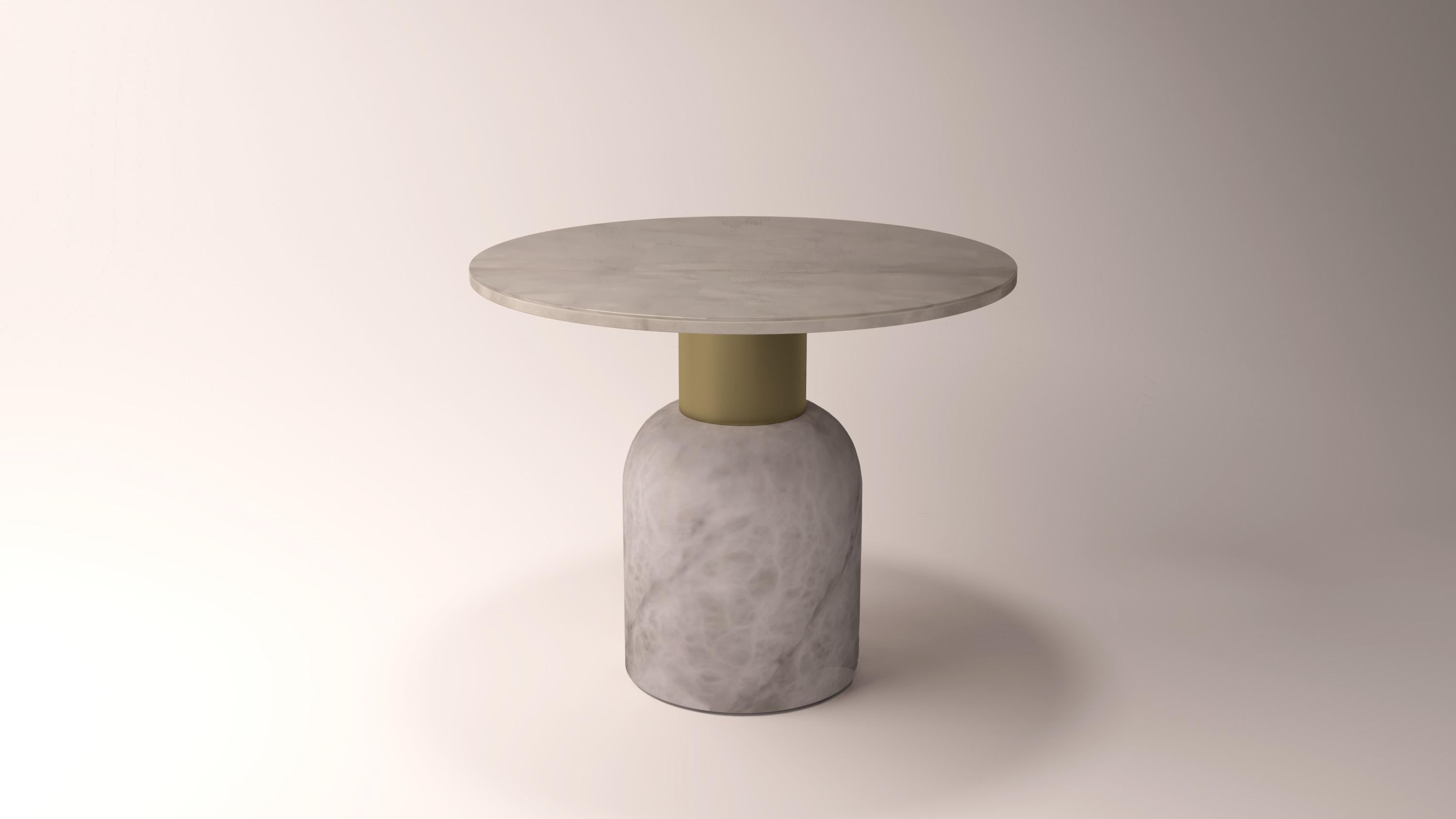 Table basse Serenity Fusion 40 AA par Alabastro Italiano
Dimensions : Ø 50 x H 40 cm : Ø 50 x H 40 cm.
MATERIAL : Albâtre blanc et laiton brossé.

Disponible en albâtre blanc et en bois d'iroko. Disponible en différentes finitions : Argent brillant,
