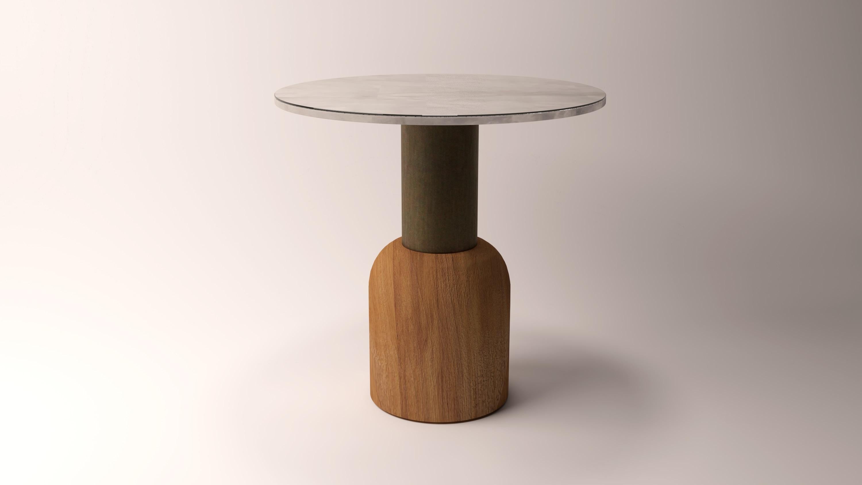 Table Serenity Fusion 50 Iroko en bois et albâtre par Alabastro Italiano
Dimensions : D 50 x H 50 cm.
MATERIAL : Albâtre blanc, bois d'Iroko, brossé bruni.
20 kg.

Disponible dans une autre taille : H 40 cm.
Disponible dans d'autres finitions