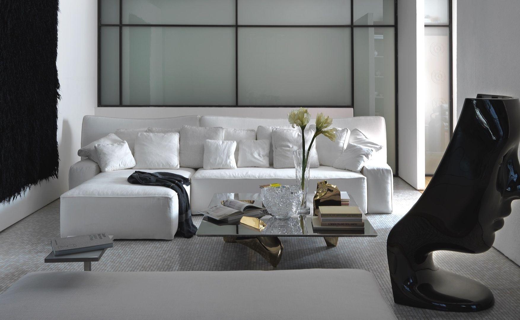 Contemporary Sereno Coffee Table - by Fredrikson Stallard for Driade For Sale