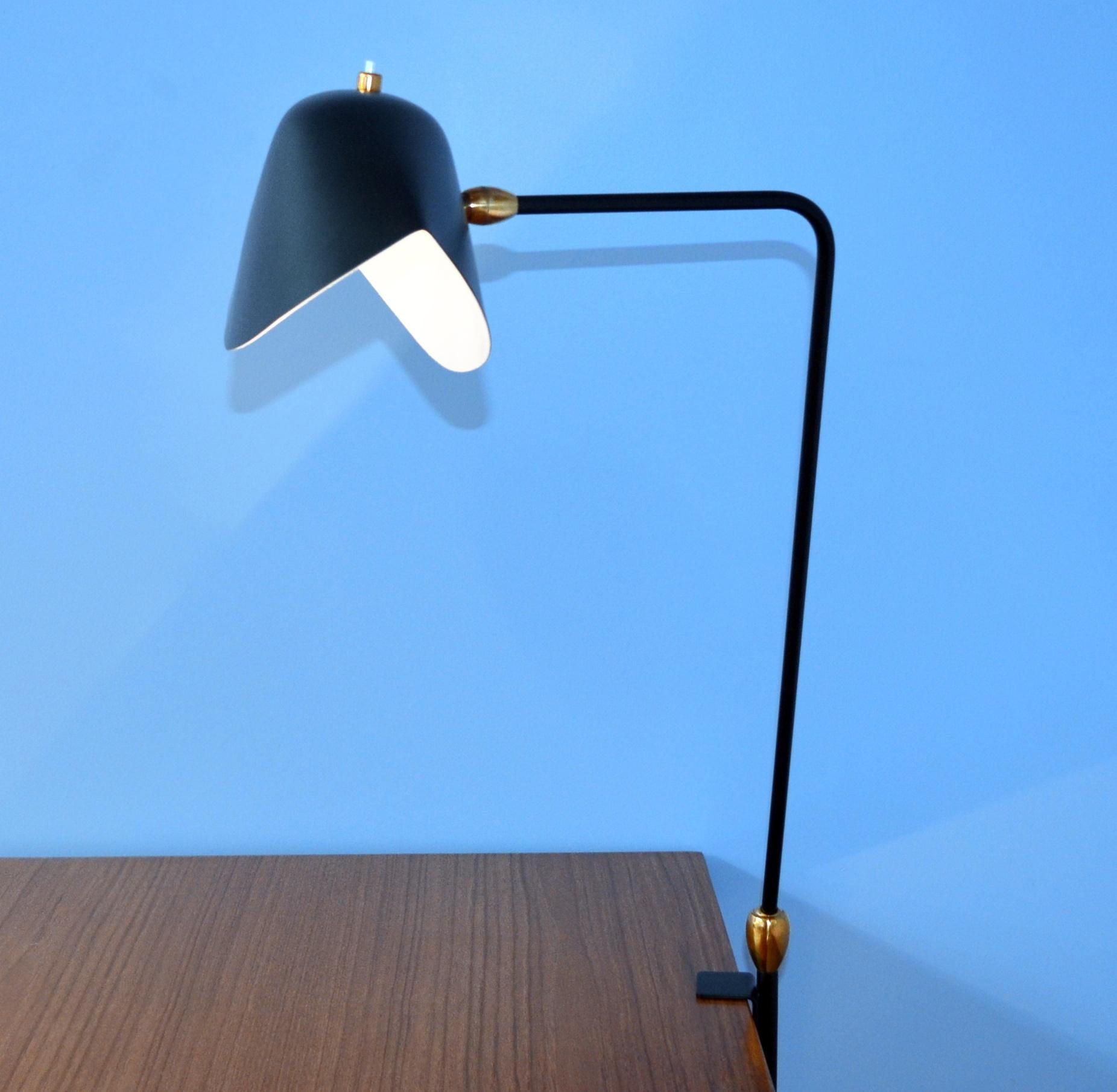 Mid-Century Modern Serge Mouille - Agrafee Desk Lamp with Double Swivel in Black For Sale
