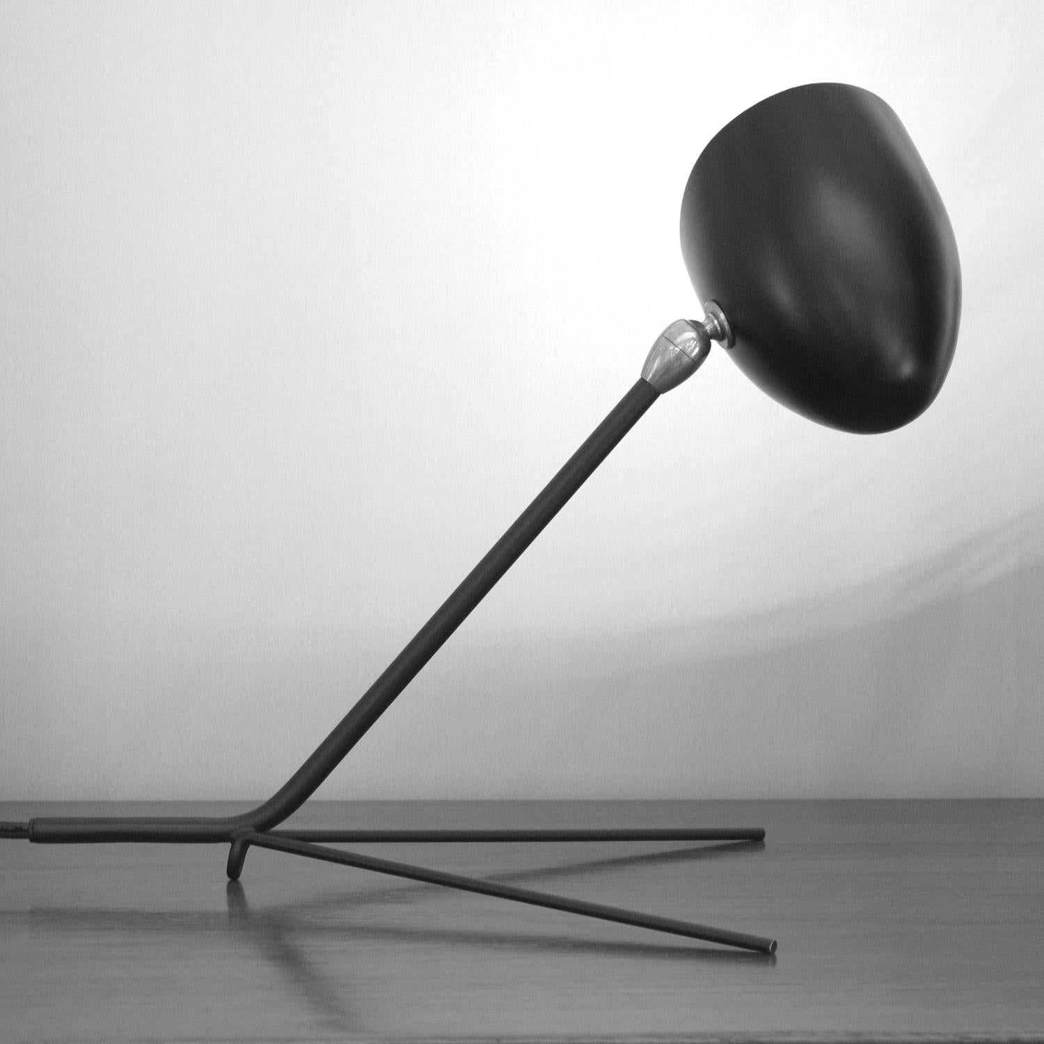 Painted Serge Mouille - Black or White Cocotte Desk Lamp For Sale