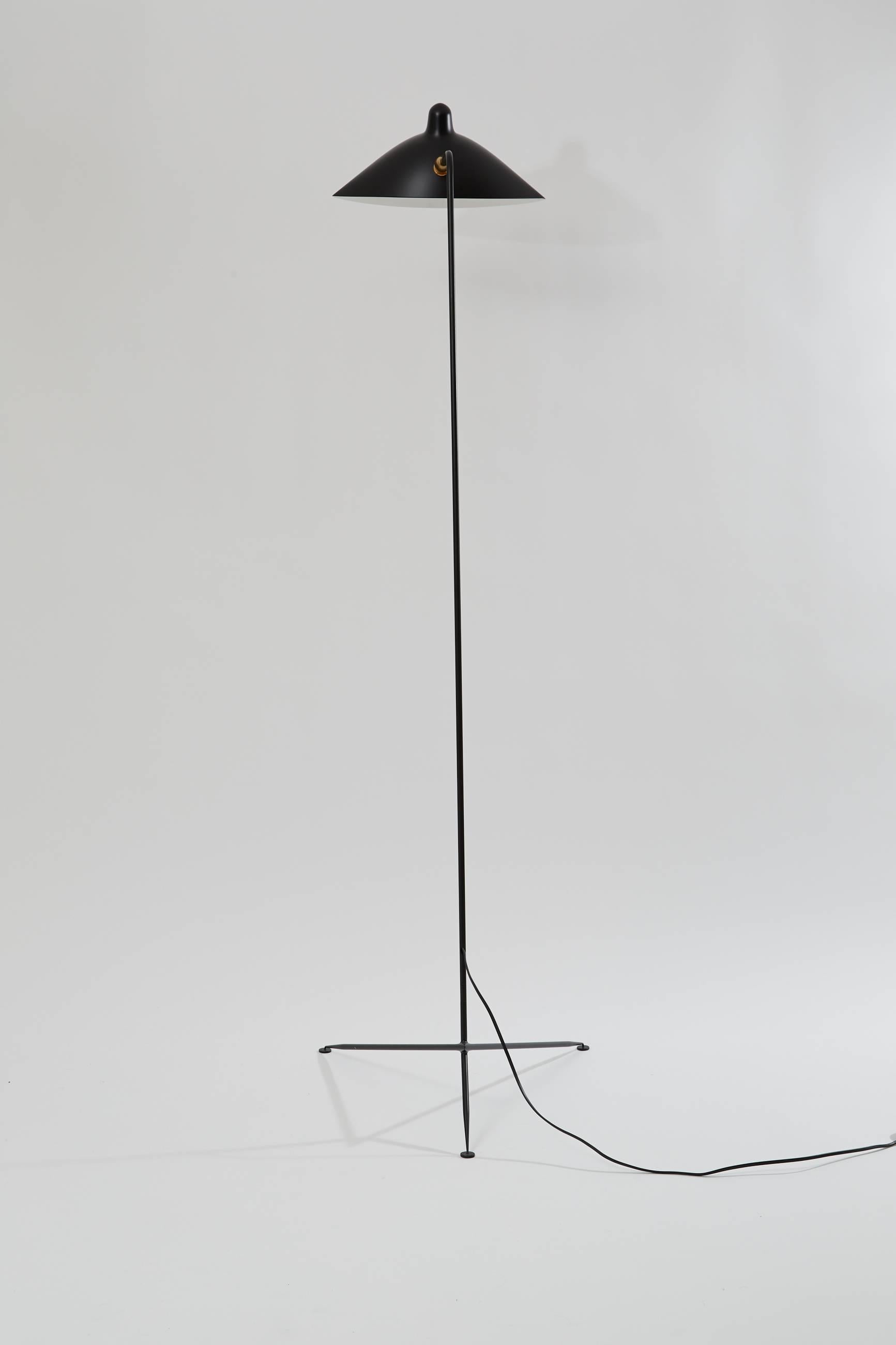 Serge Mouille Brass and Black Aluminum Mid-Century Modern Floor Lamp For Sale 3