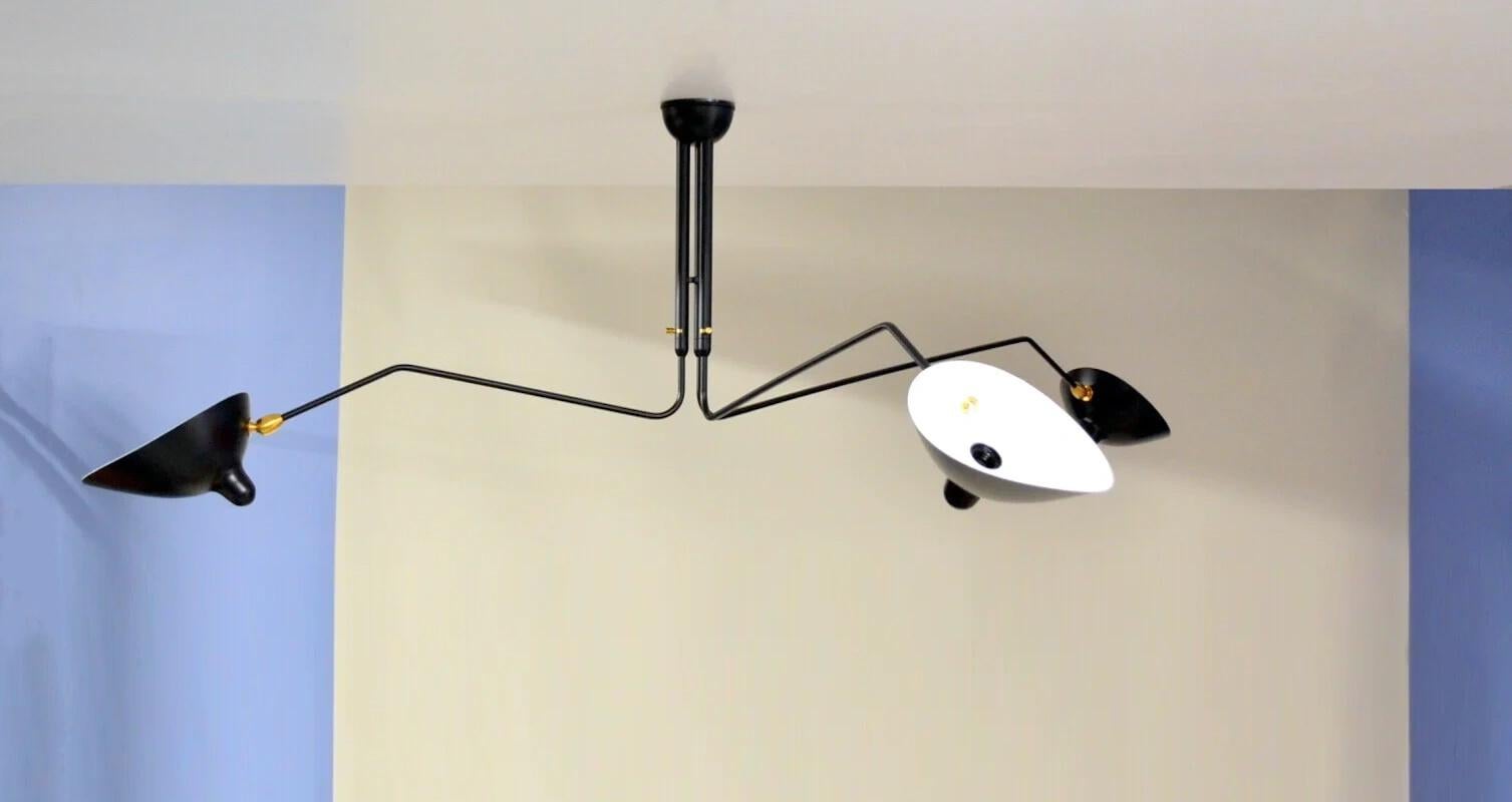 Mid-Century moderno Serge Mouille - Lampada da soffitto con 3 bracci rotanti in nero cablata per il mercato statunitense. in vendita
