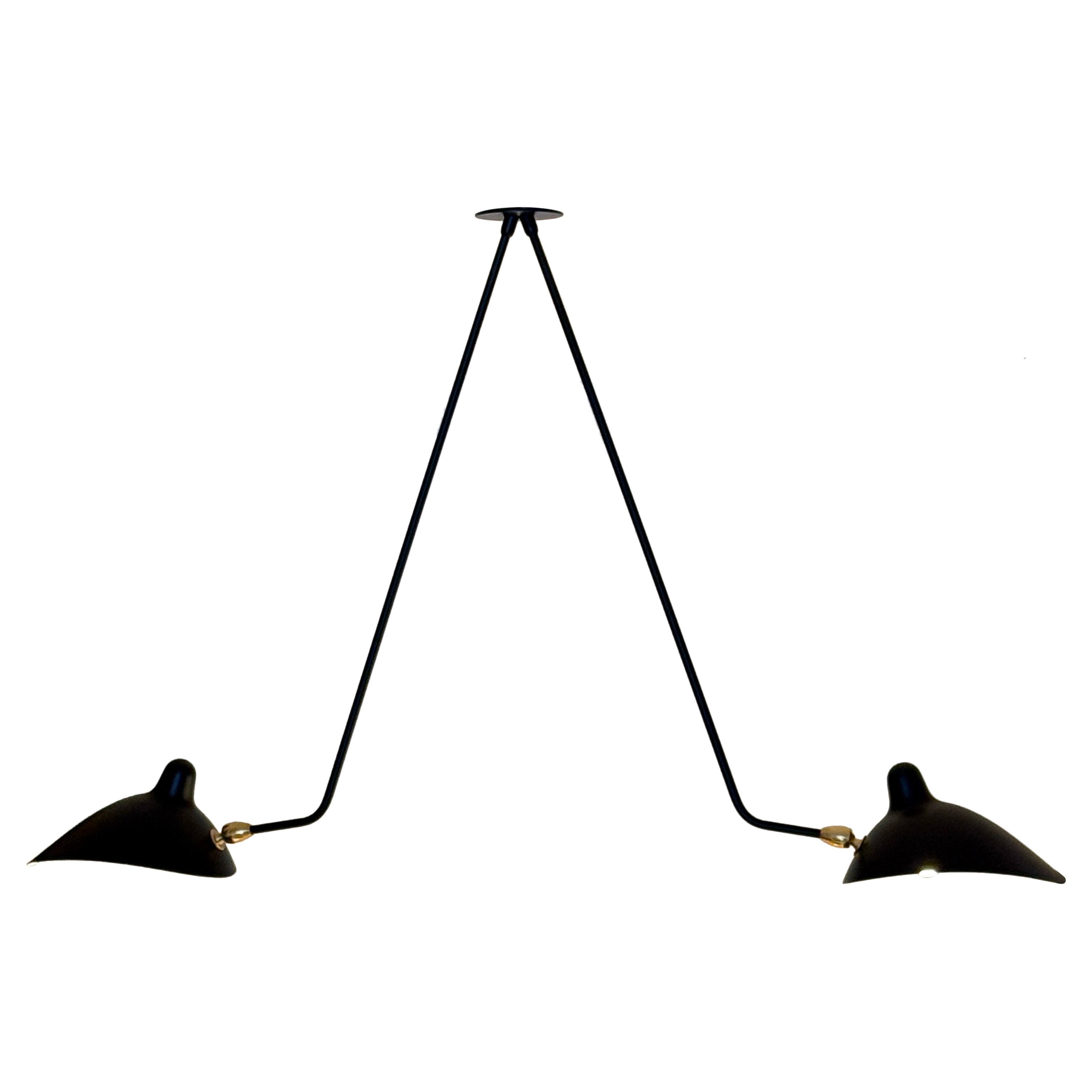 Plafonnier Serge Mouille pour l
infirmerie Christian Dior  Paris. Disponible dès maintenant en vente