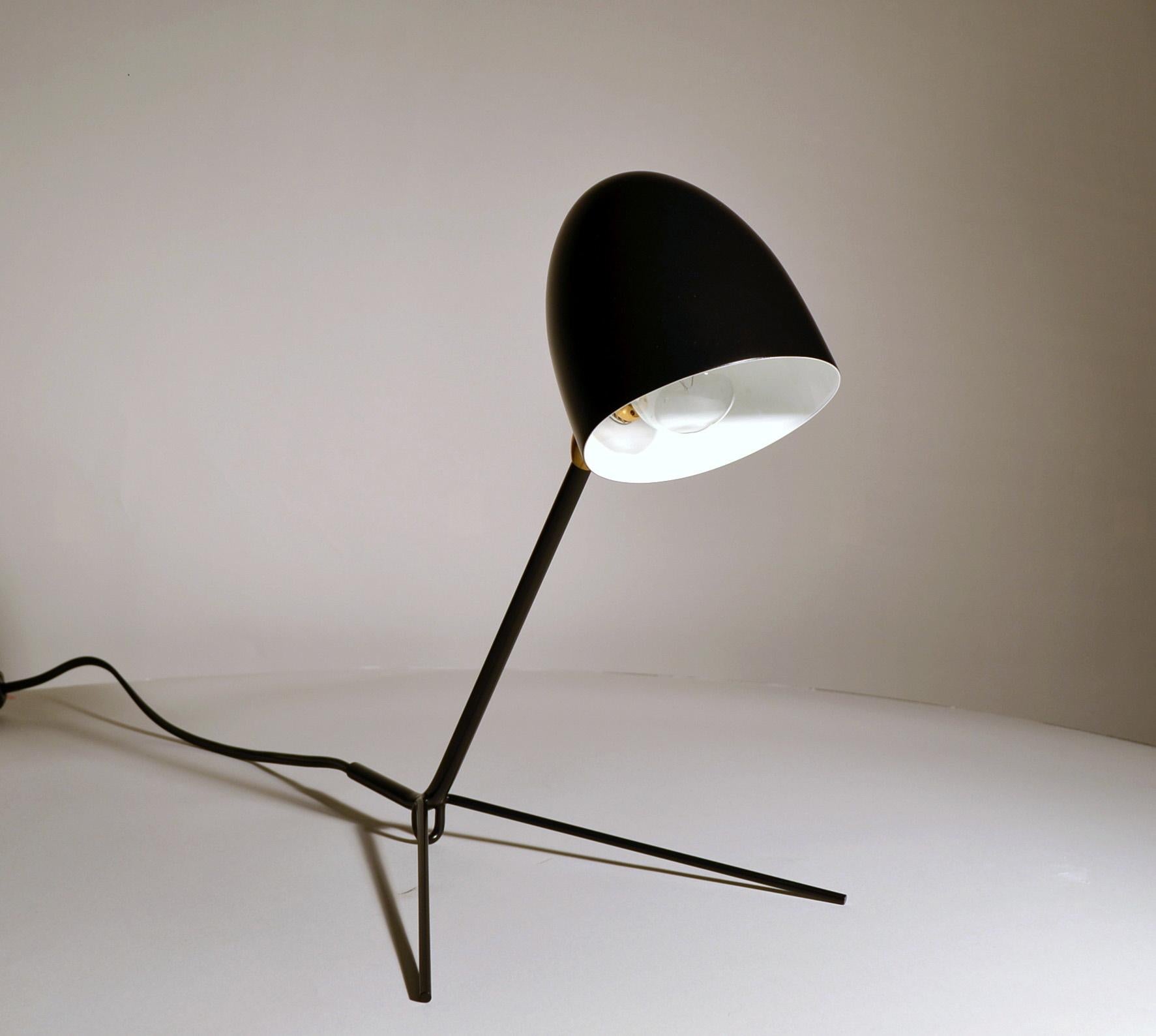 Mid-Century moderno Serge Mouille - Lampada da scrivania Cocotte in nero in vendita