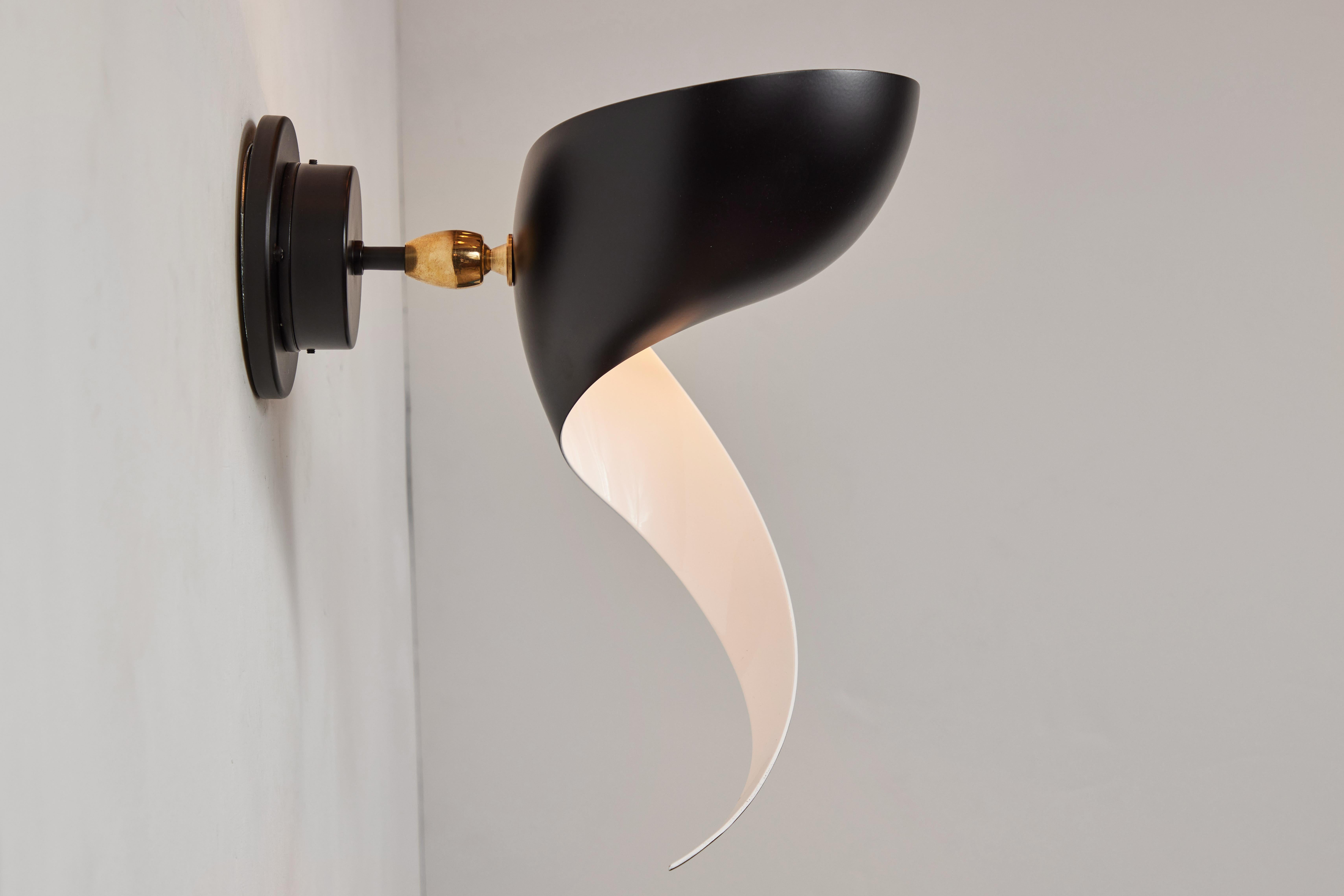 Serge Mouille 'Flame' Wall Lamp in Black For Sale 1