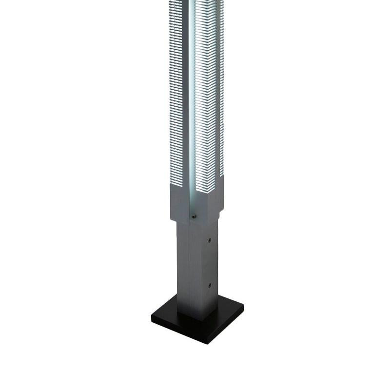 Serge Mouille Moderne Signal-Säulen-Stehlampe aus Aluminium, Mitte des Jahrhunderts (Französisch) im Angebot