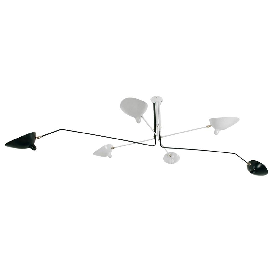 Serge Mouille, lampada da soffitto a sei bracci rotacizzati in bianco e nero, moderna e di metà secolo