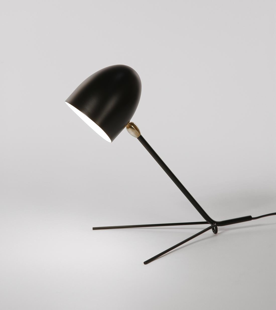 Table lamp model 'Cocotte Lamp' designed by Serge Mouille in 1957.

Manufactured by Editions Serge Mouille in France. The production of lamps, wall lights and floor lamps are manufactured using craftsman’s techniques with the same materials and