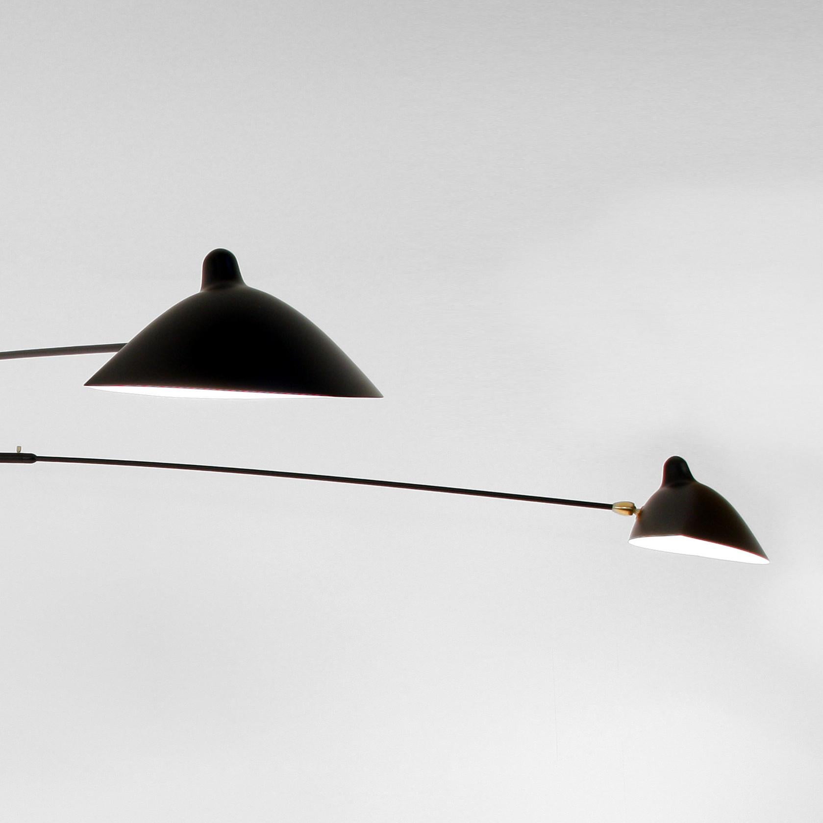 Mid-Century moderno Serge Mouille Lampada da parete a cinque bracci dritti rotanti in nero, stile metà secolo moderno in vendita