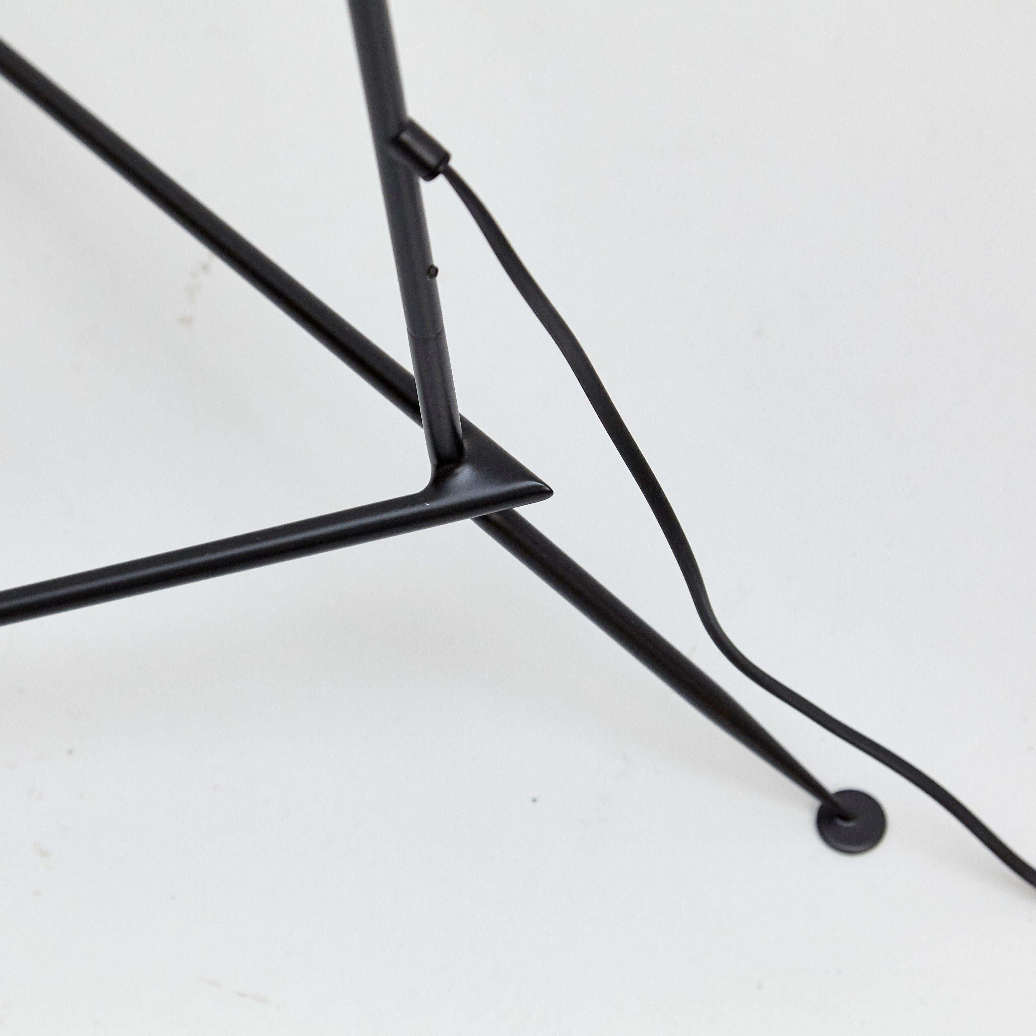 Lampada a stelo nera a un braccio di Serge Mouille, moderna nel Medioevo in vendita 4