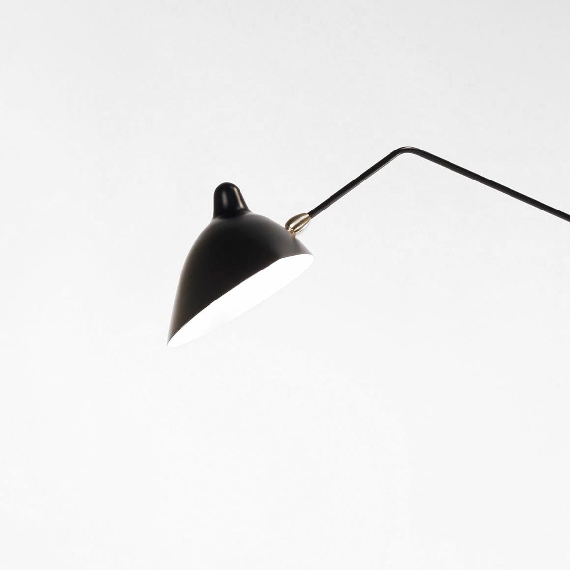 Lampadaire noir à trois bras rotatifs Serge Mouille, de style moderne du milieu du siècle dernier en vente 1