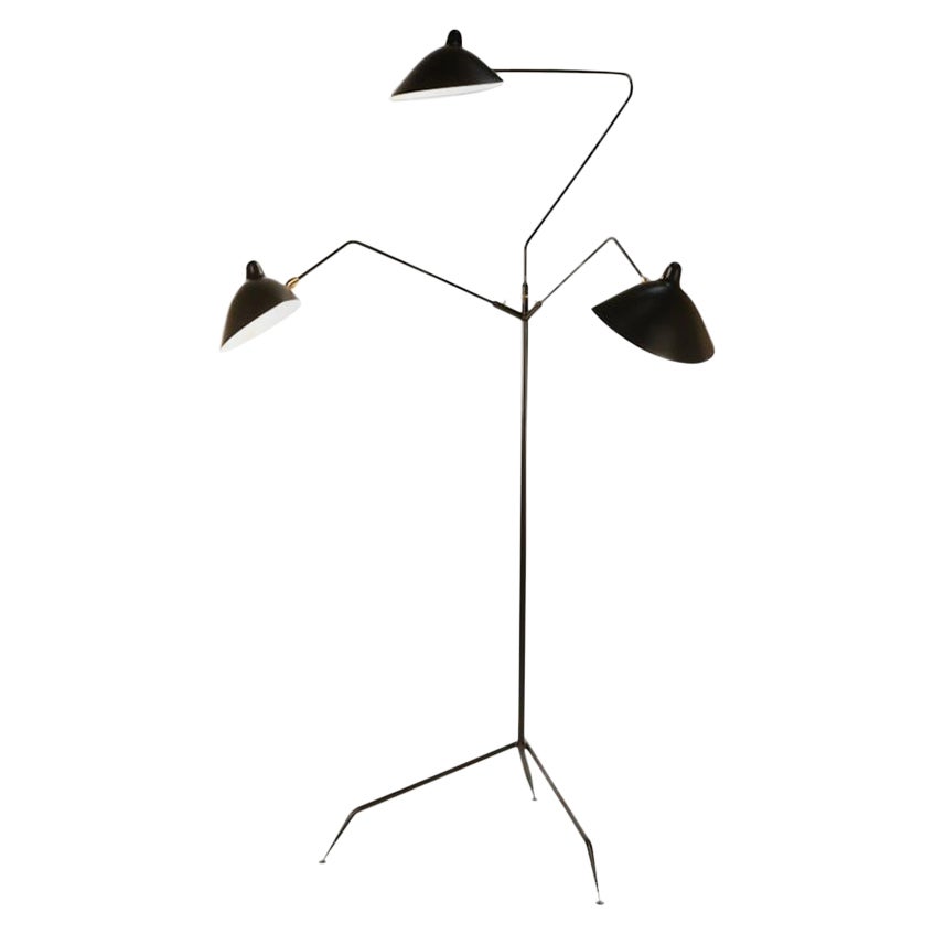 Serge Mouille Moderne schwarze Stehlampe mit drei drehbaren Armen, Mid-Century Modern im Angebot