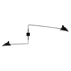 Lampe murale noire de Serge Mouille, moderne du milieu du siècle dernier, à deux bras droits rotatifs
