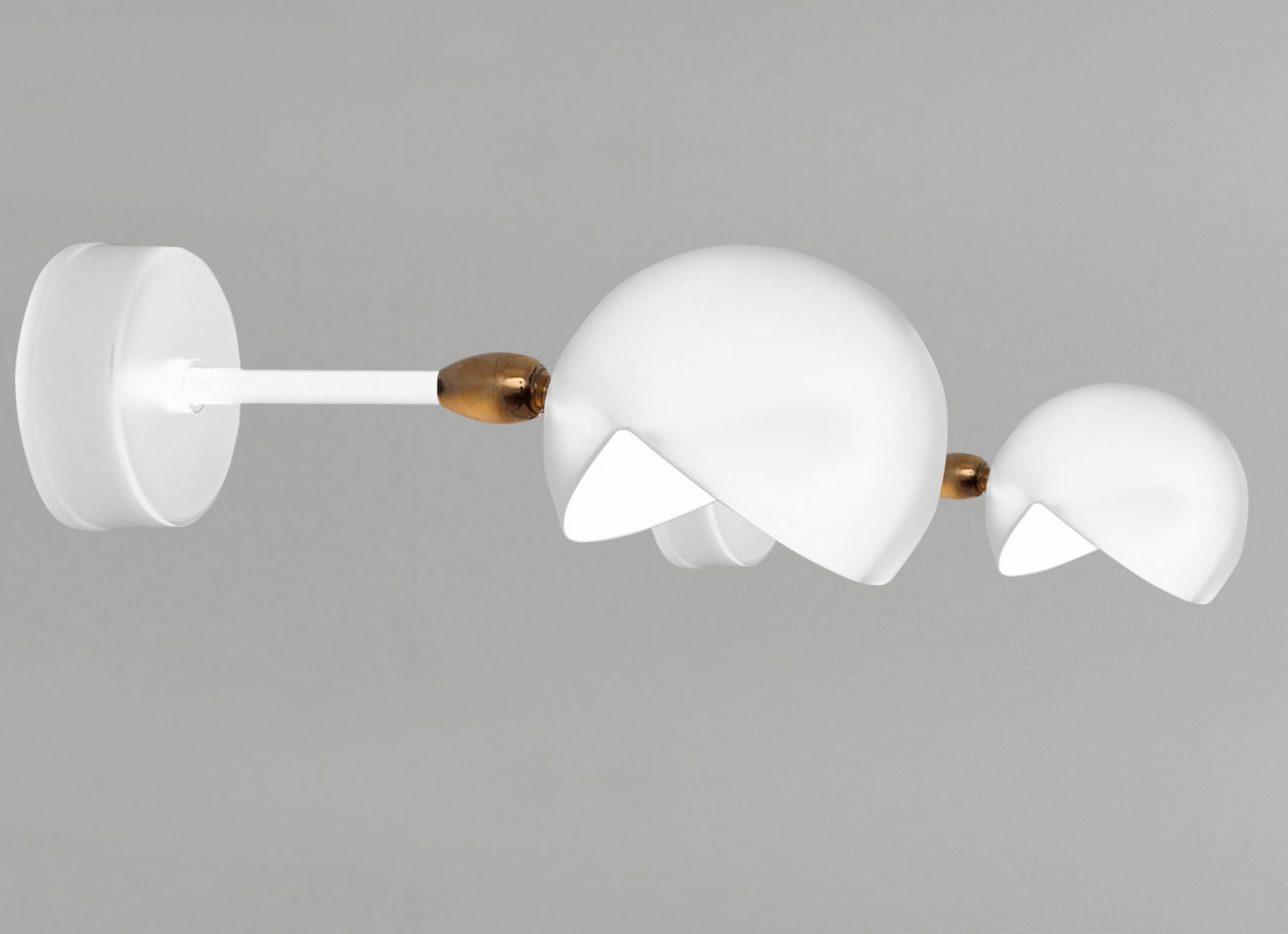 Wandleuchte Modell 'Eye Wall Lamp', entworfen von Serge Mouille im Jahr 1956.

Hergestellt von Editions Serge Mouille in Frankreich. Die Herstellung der Lampen, Wandleuchten und Stehlampen erfolgt in handwerklicher Weise mit den gleichen Materialien
