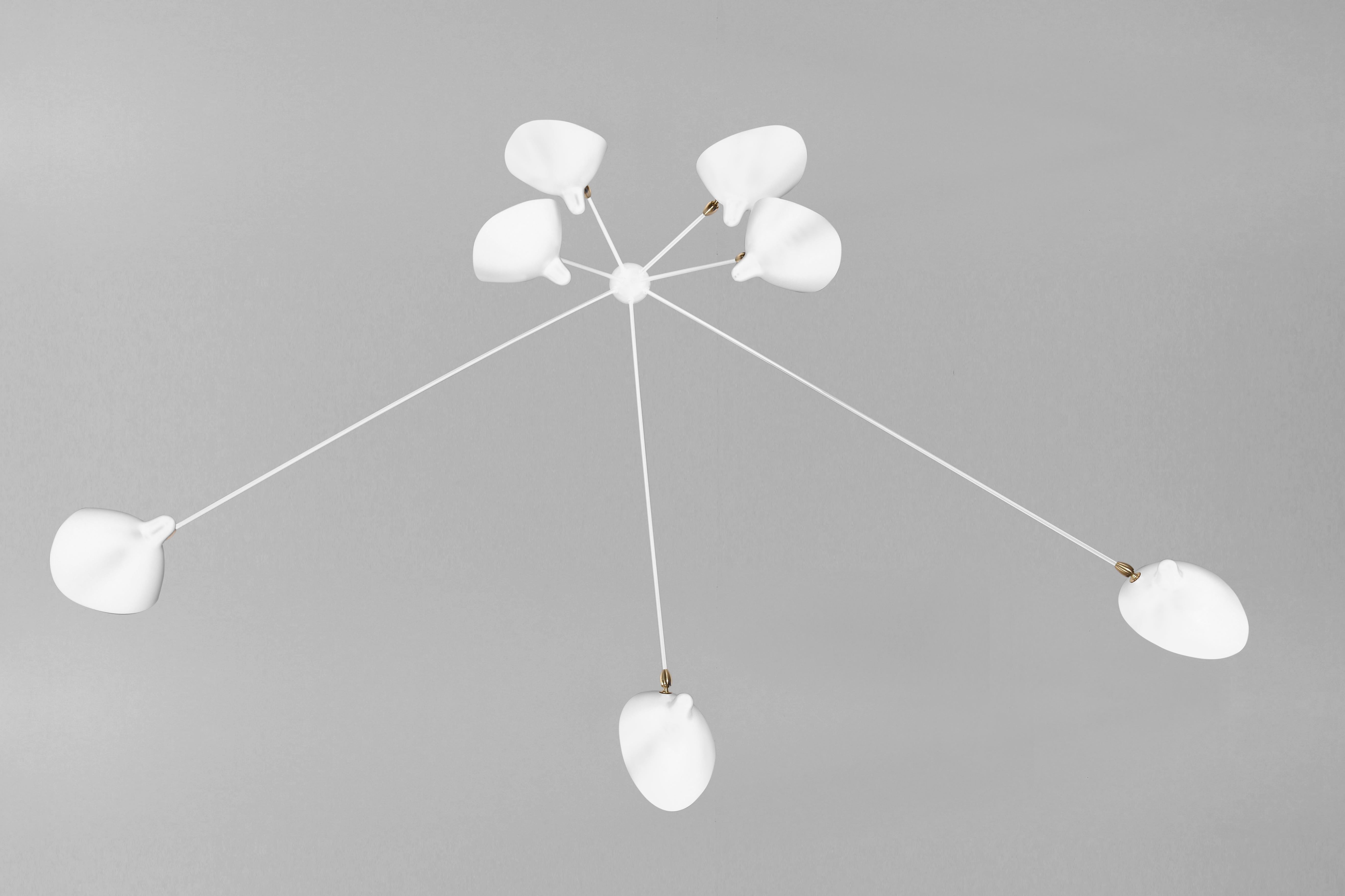 Lampada da soffitto a parete modello 'Seven Fixed Arms Spider Wall Lamp' disegnata da Serge Mouille nel 1953.

Prodotto da Editions Serge Mouille in Francia. La produzione di lampade, applique e piantane è realizzata con tecniche artigianali e con