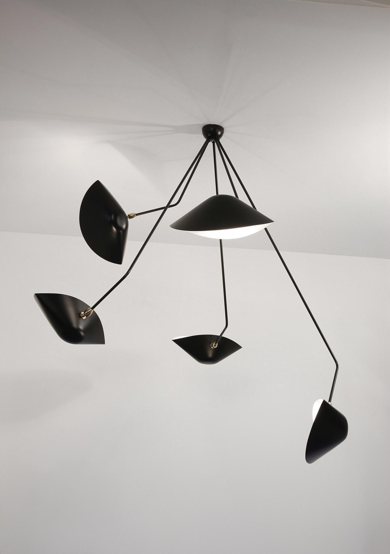 Serge Mouille Modern Black Five Curved Fixed Arms Spider Ceiling Lamp In New Condition For Sale In Barcelona, Barcelona