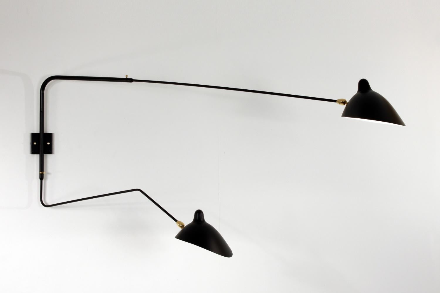 Descrizione:
Il braccio lungo e dritto di questa applique misura 69 pollici, consentendo di illuminare la stanza più in profondità quando necessario, mentre il braccio più corto mantiene l'illuminazione più vicina alla parete. La massima