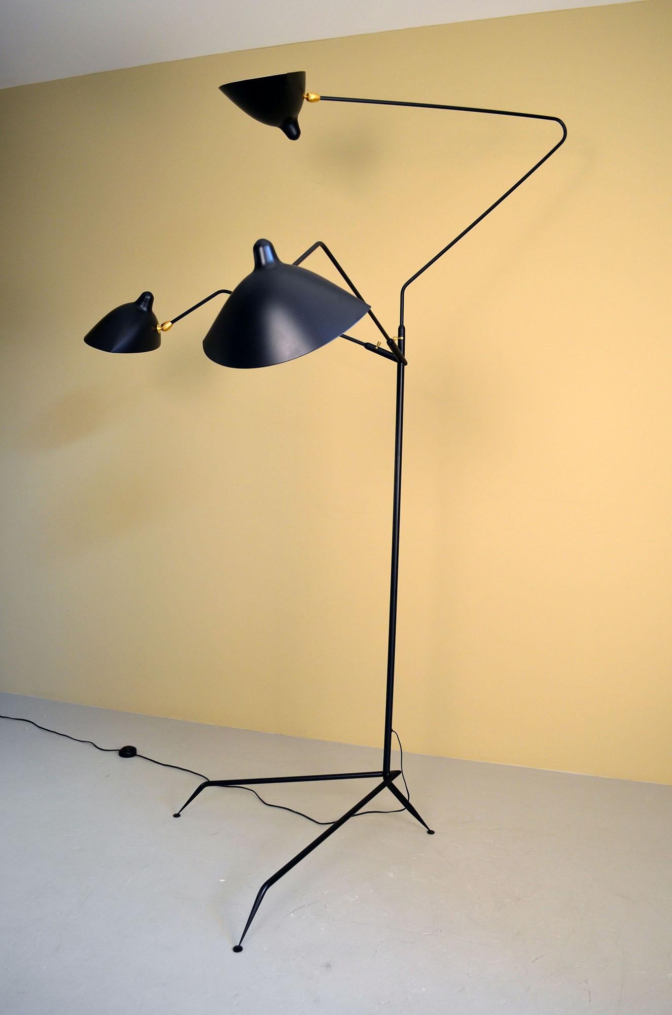 Mid-Century Modern Serge Mouille - Floor Lamp with 3 Arms in Black For Sale