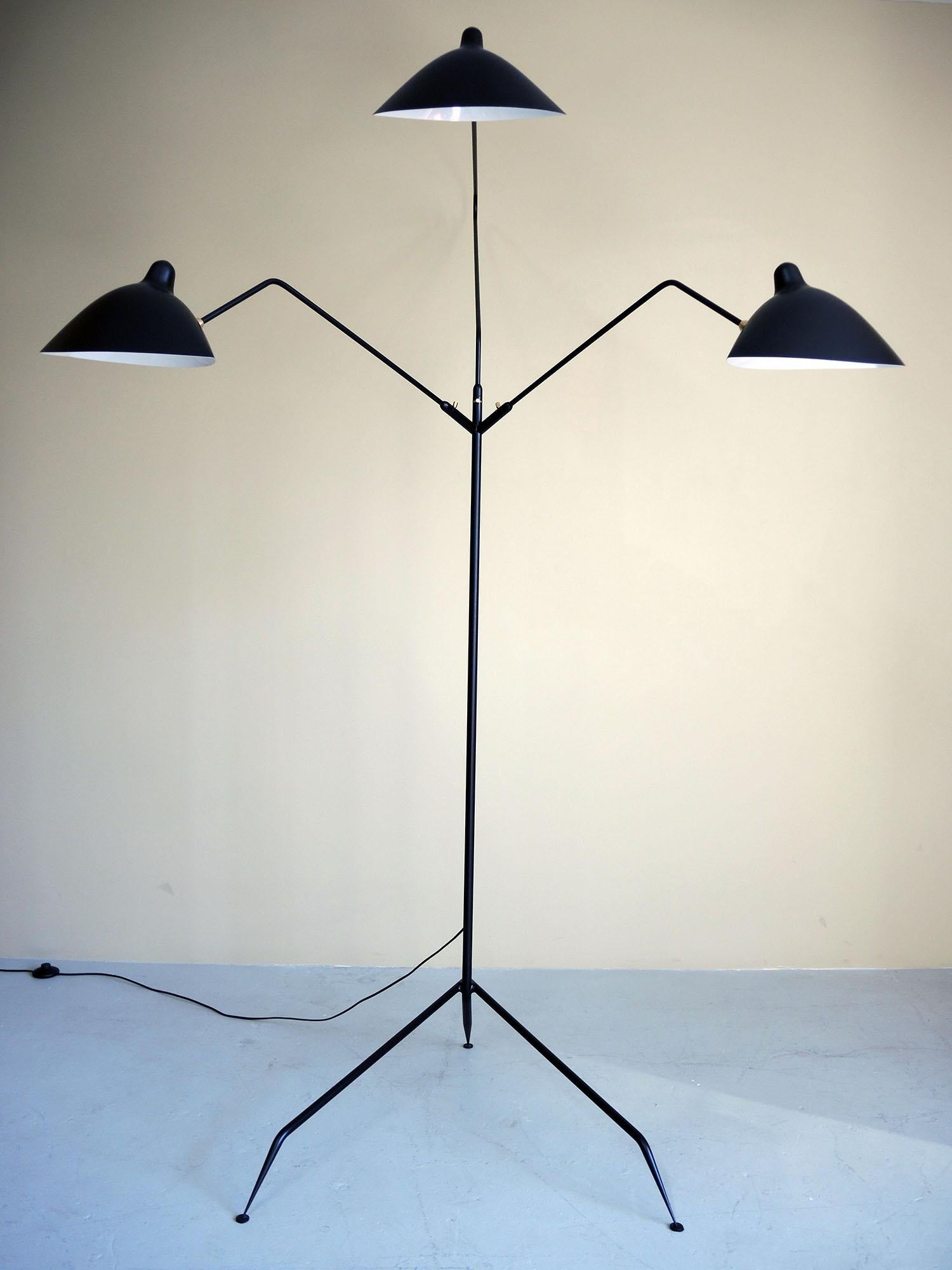 French Serge Mouille -  Floor Lamp with Three Arms in Black For Sale