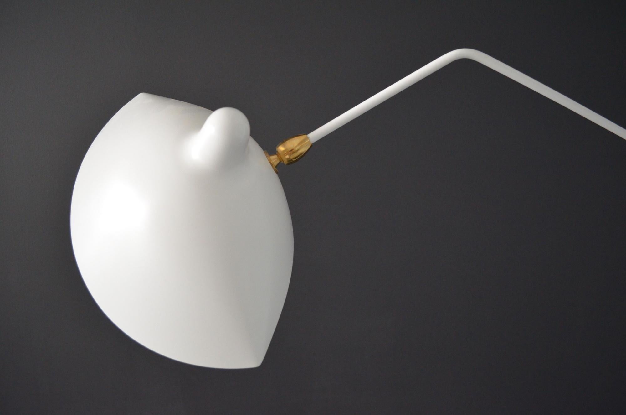 French Serge Mouille - Floor Lamp with 3 Arms in White For Sale