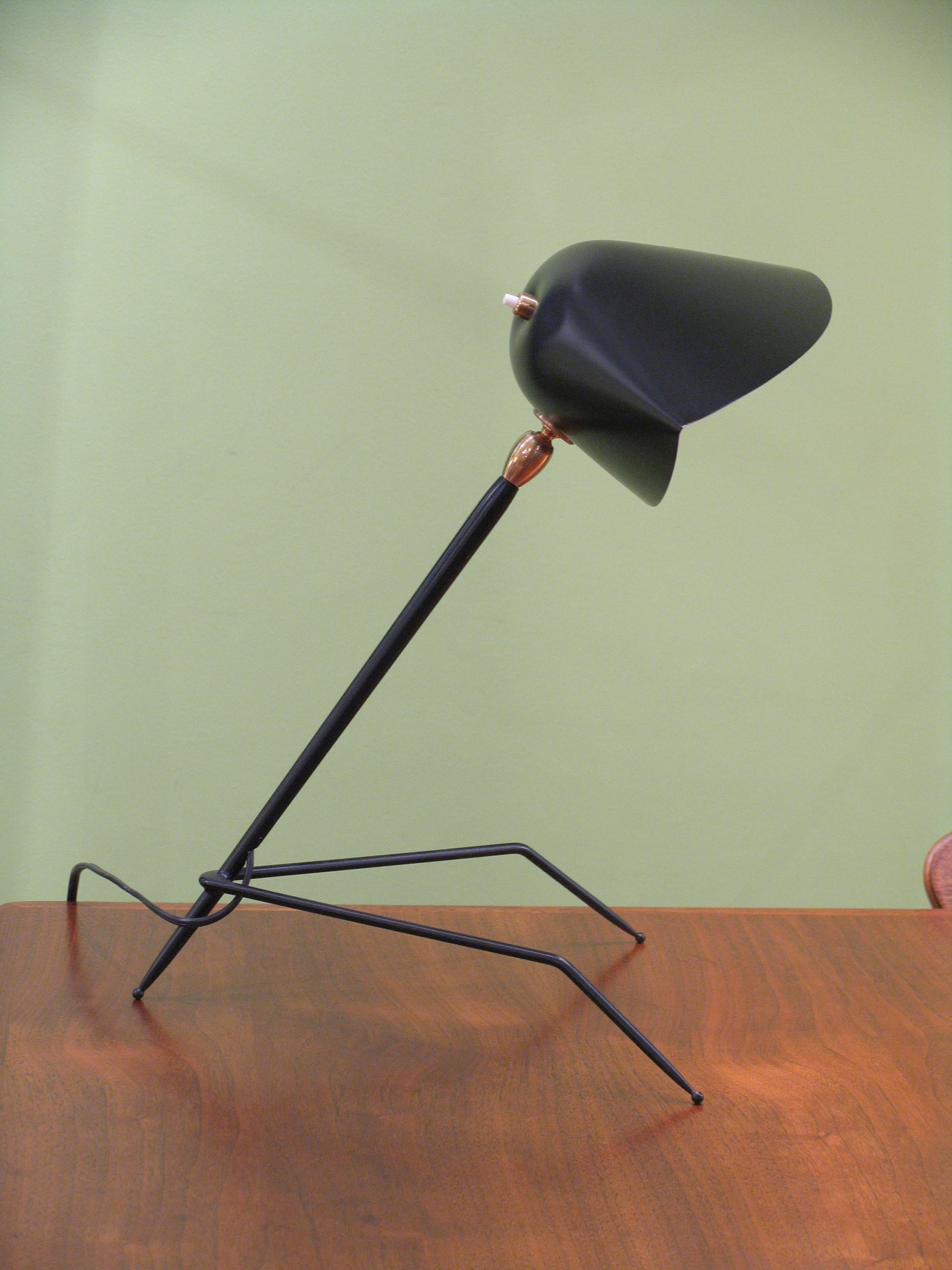 Serge Mouille - Tripod Desk Lamp For Sale 1