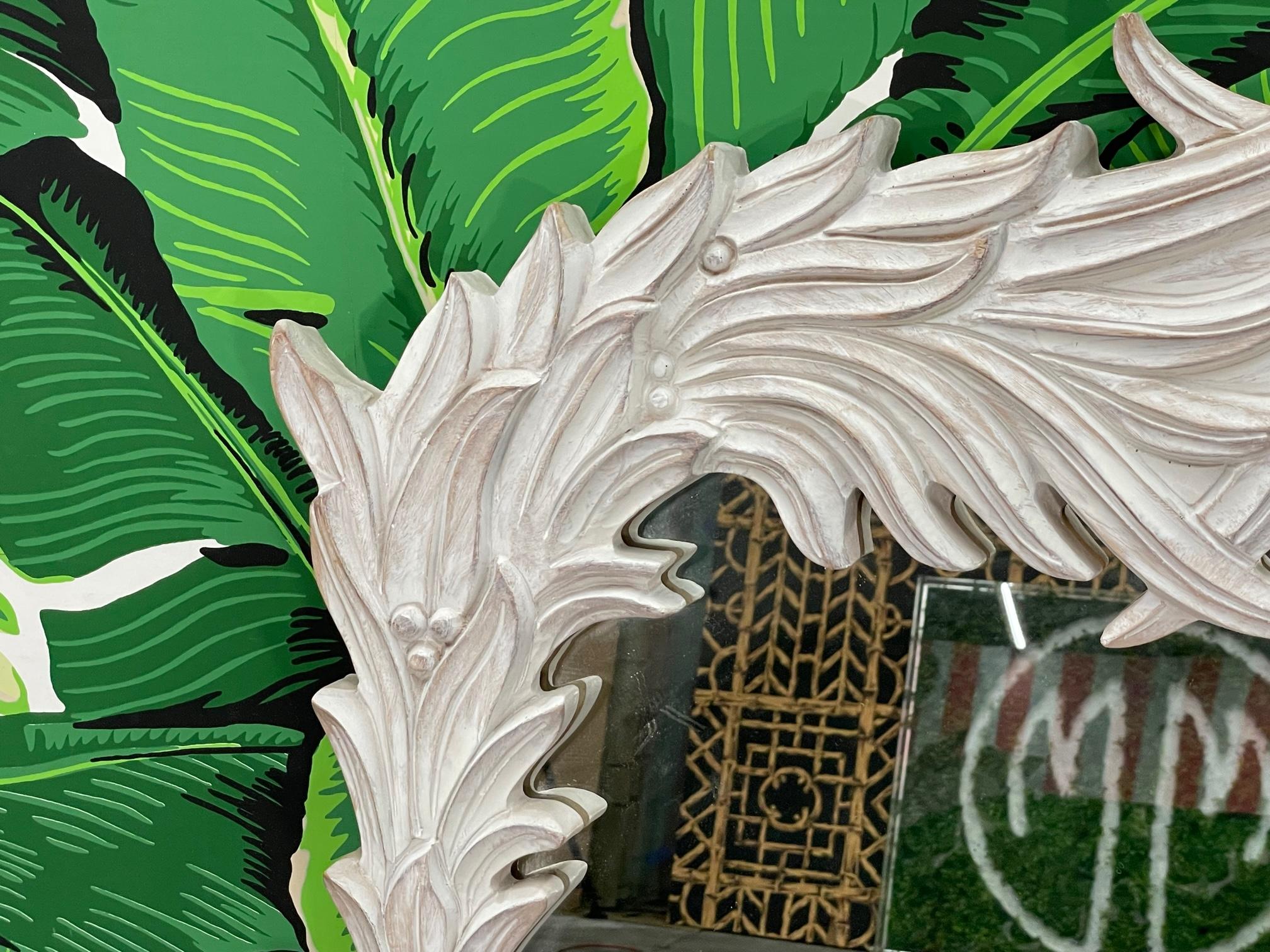 Serge Roche Stil geschnitzt Palm Frond Spiegel (Hollywood Regency) im Angebot