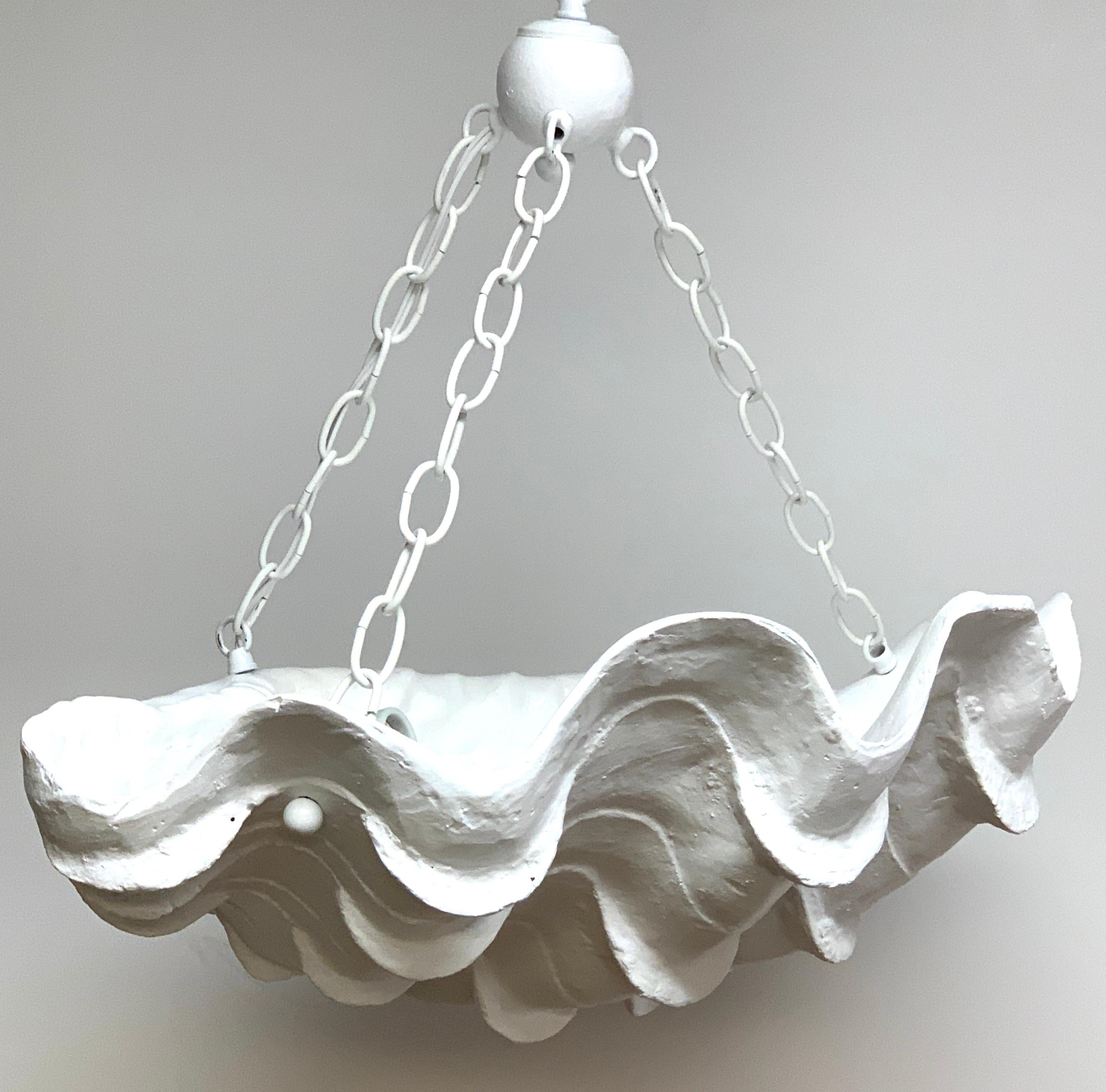 clam shell pendant light
