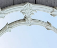 Specchio da parete in legno laccato con motivo a foglie di palma in stile Hollywood Regency di Serge Roche