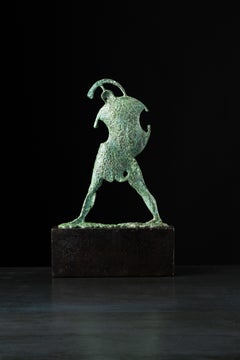 El héroe tiene que estar solo. Edición limitada: 2/5. Escultura de Sergey Oganov. Bronce