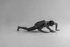 Ballet Crawl (jeunes) Man dans une pose animaliste)