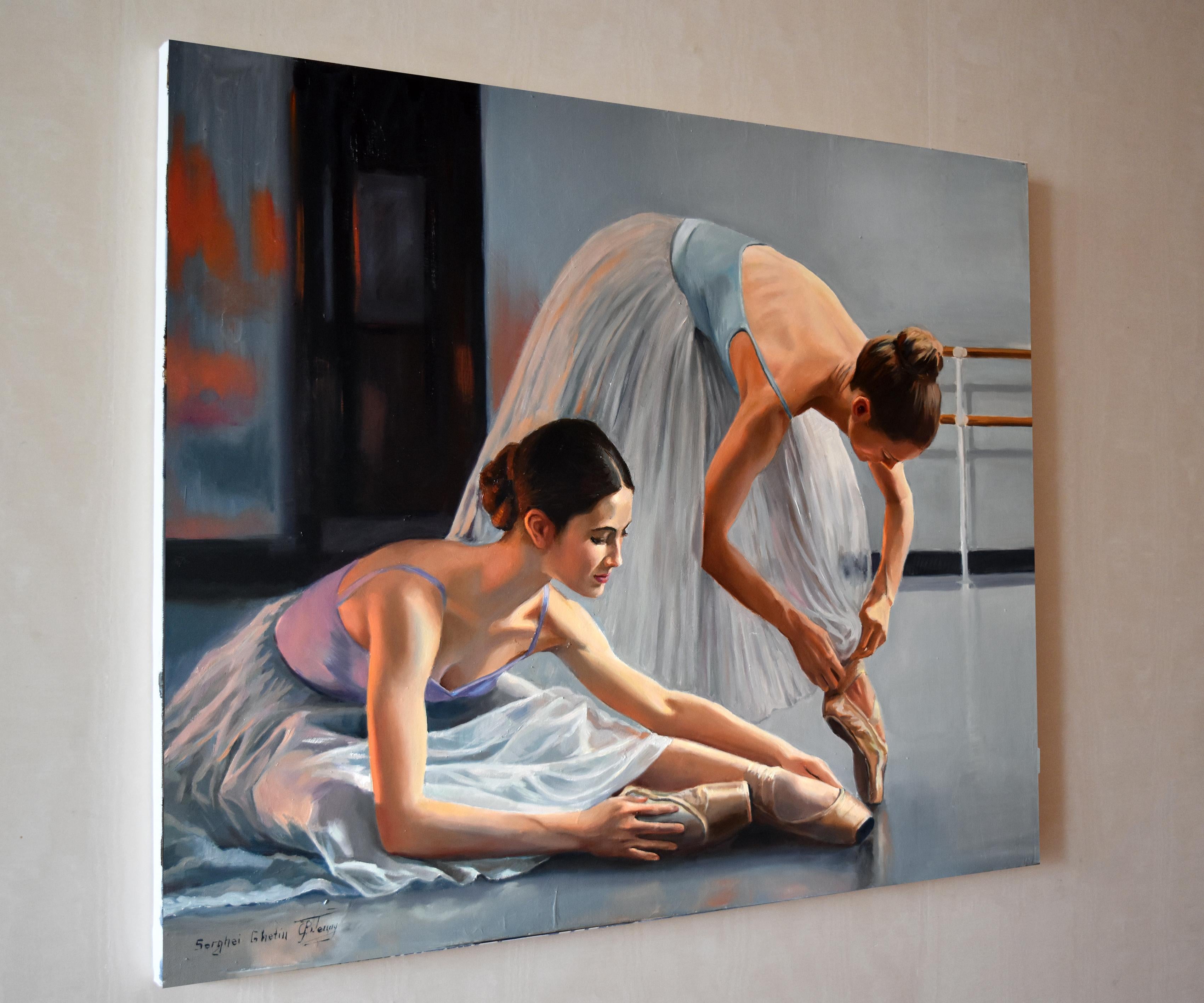 In questo dipinto a olio ho catturato la tranquilla intensità e la disciplina della pratica del balletto. L'attenzione e la dedizione dei ballerini sono rese attraverso tratti morbidi e precisi, che riflettono la grazia e la finezza richieste dal